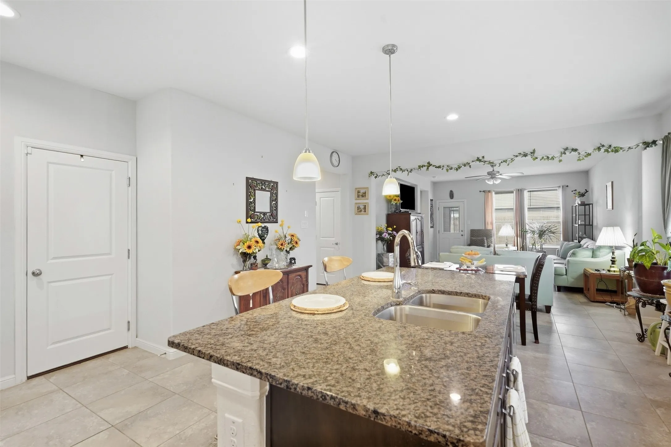 Single Family Residence For Sale in Tarrant County , 9024 Pearfield Road, Fort Worth, Texas 76179, 3 Bedroom, 2 Bathroom, 2 Garage spaces, 1,815 Sqft, built in 2020, mls#21396116, Real Estate Agent in Fort Worth, Homes For Sale in Tarrant county, Homes For Sale in Fort Worth, Realtor in Fort Worth Texas, Real Estate Brokerage Independent Realty Texas, Luminita Cordes Realtor