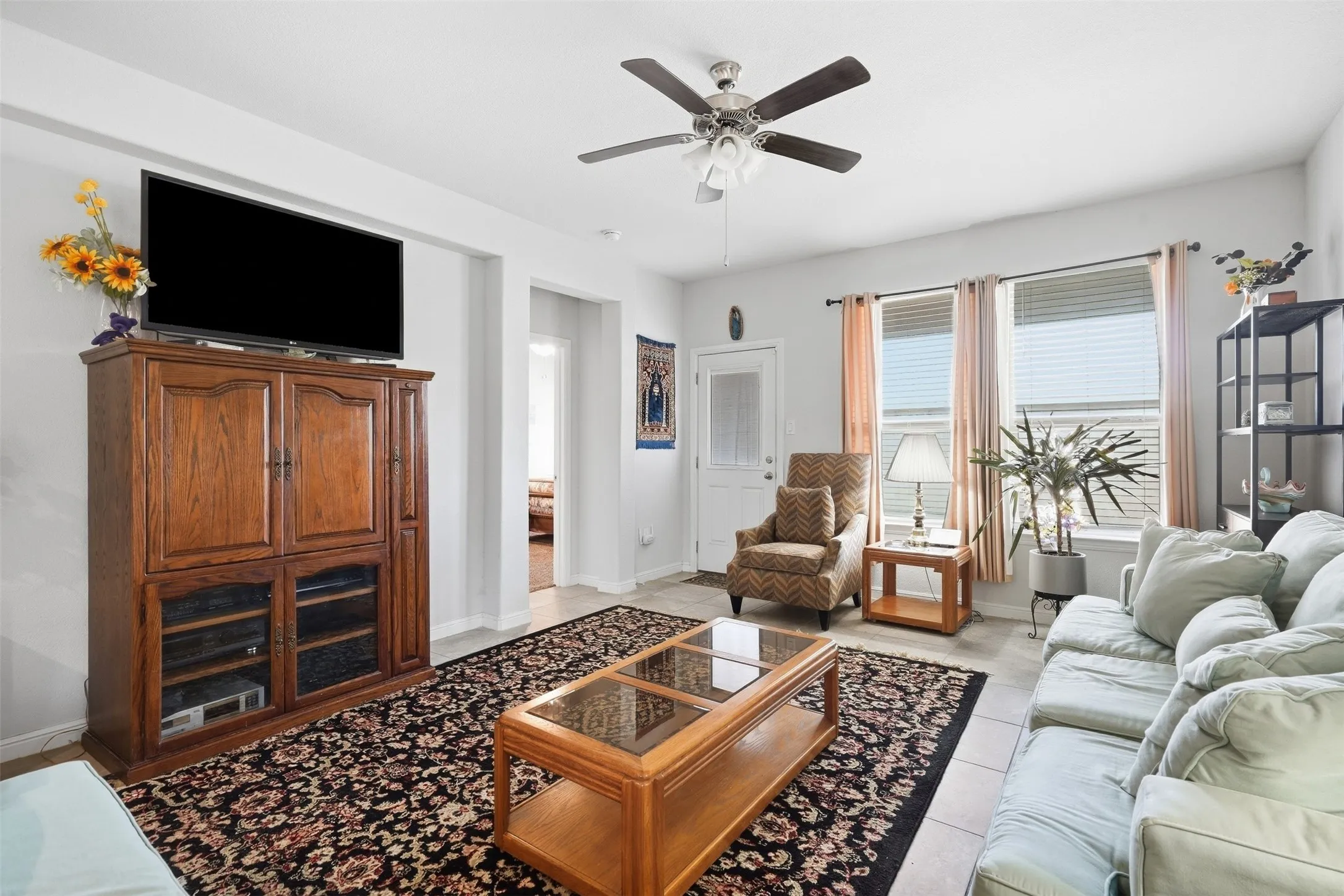 Single Family Residence For Sale in Tarrant County , 9024 Pearfield Road, Fort Worth, Texas 76179, 3 Bedroom, 2 Bathroom, 2 Garage spaces, 1,815 Sqft, built in 2020, mls#21396116, Real Estate Agent in Fort Worth, Homes For Sale in Tarrant county, Homes For Sale in Fort Worth, Realtor in Fort Worth Texas, Real Estate Brokerage Independent Realty Texas, Luminita Cordes Realtor