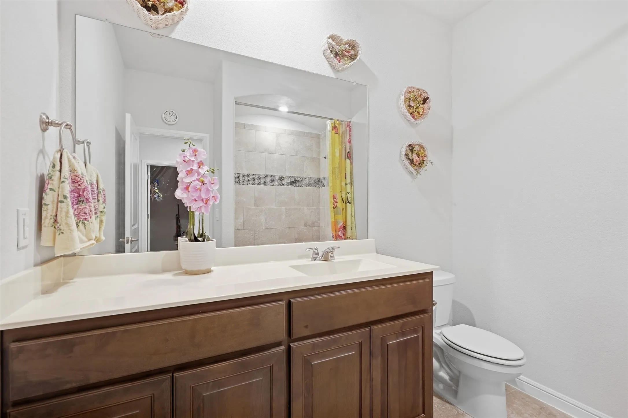 Single Family Residence For Sale in Tarrant County , 9024 Pearfield Road, Fort Worth, Texas 76179, 3 Bedroom, 2 Bathroom, 2 Garage spaces, 1,815 Sqft, built in 2020, mls#21396116, Real Estate Agent in Fort Worth, Homes For Sale in Tarrant county, Homes For Sale in Fort Worth, Realtor in Fort Worth Texas, Real Estate Brokerage Independent Realty Texas, Luminita Cordes Realtor