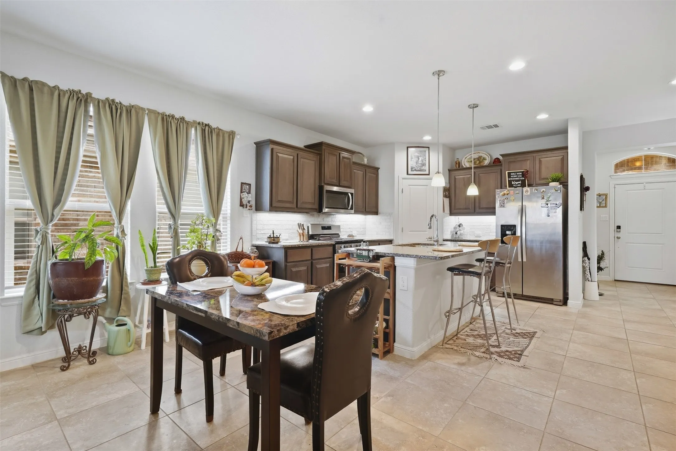 Single Family Residence For Sale in Tarrant County , 9024 Pearfield Road, Fort Worth, Texas 76179, 3 Bedroom, 2 Bathroom, 2 Garage spaces, 1,815 Sqft, built in 2020, mls#21396116, Real Estate Agent in Fort Worth, Homes For Sale in Tarrant county, Homes For Sale in Fort Worth, Realtor in Fort Worth Texas, Real Estate Brokerage Independent Realty Texas, Luminita Cordes Realtor