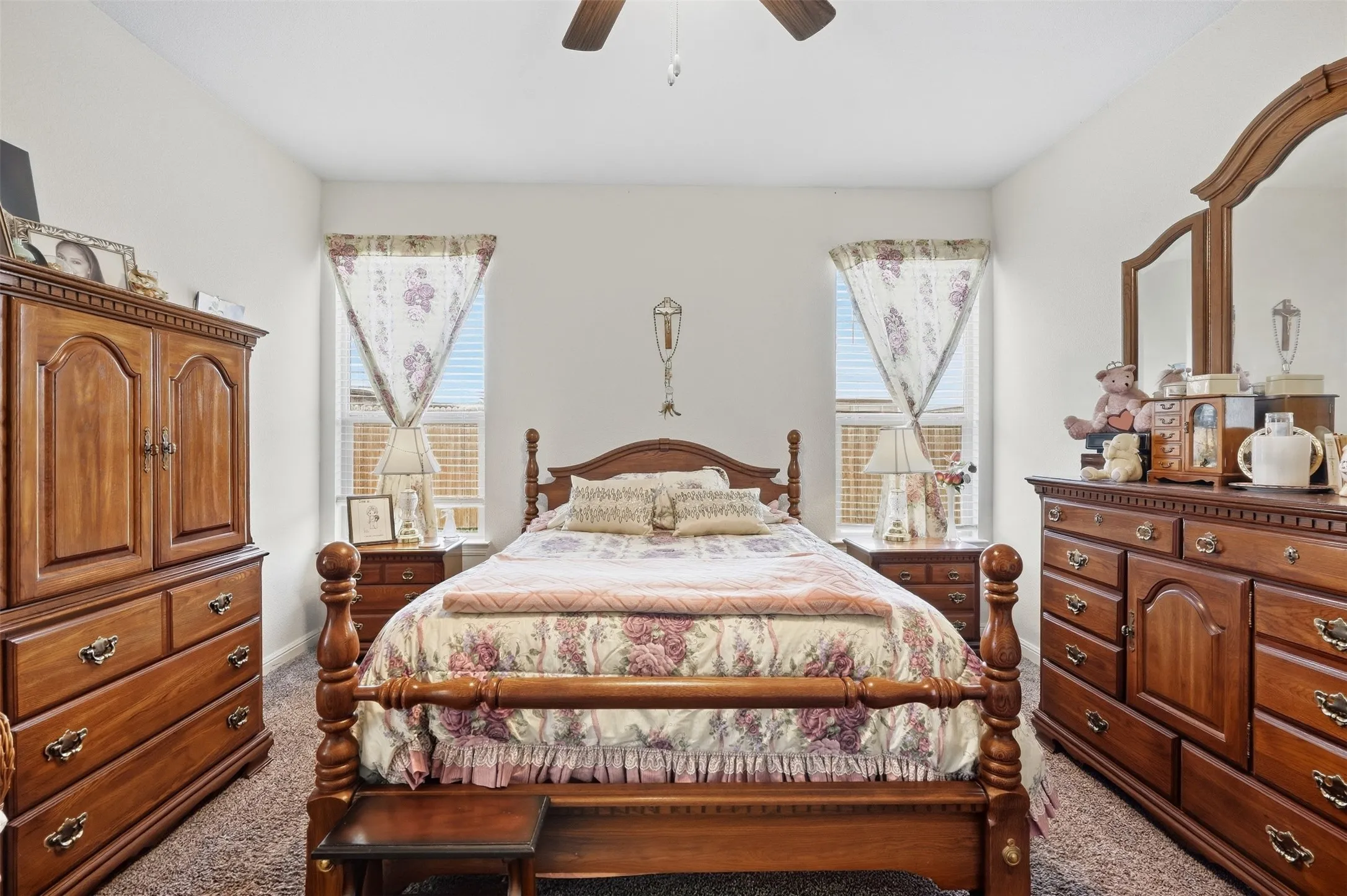 Single Family Residence For Sale in Tarrant County , 9024 Pearfield Road, Fort Worth, Texas 76179, 3 Bedroom, 2 Bathroom, 2 Garage spaces, 1,815 Sqft, built in 2020, mls#21396116, Real Estate Agent in Fort Worth, Homes For Sale in Tarrant county, Homes For Sale in Fort Worth, Realtor in Fort Worth Texas, Real Estate Brokerage Independent Realty Texas, Luminita Cordes Realtor