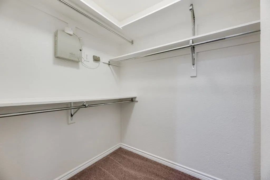 Condominium For Rent in Dallas County , 817 Pavillion Street 101, Dallas, Texas 75204, 1 Bedroom, 2 Bathroom, 1 Garage spaces, 839 Sqft, built in 1959, mls#21396118, Real Estate Agent in Dallas, Homes For Rent in Dallas county, Homes For Rent in Dallas, Realtor in Dallas Texas, Real Estate Brokerage Independent Realty Texas, Luminita Cordes Realtor