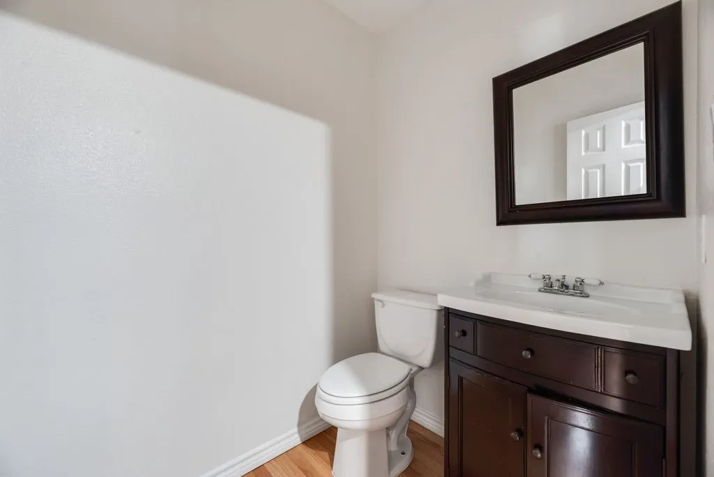 Condominium For Rent in Dallas County , 817 Pavillion Street 101, Dallas, Texas 75204, 1 Bedroom, 2 Bathroom, 1 Garage spaces, 839 Sqft, built in 1959, mls#21396118, Real Estate Agent in Dallas, Homes For Rent in Dallas county, Homes For Rent in Dallas, Realtor in Dallas Texas, Real Estate Brokerage Independent Realty Texas, Luminita Cordes Realtor
