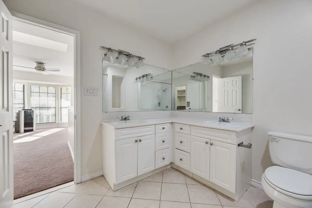 Condominium For Rent in Dallas County , 817 Pavillion Street 101, Dallas, Texas 75204, 1 Bedroom, 2 Bathroom, 1 Garage spaces, 839 Sqft, built in 1959, mls#21396118, Real Estate Agent in Dallas, Homes For Rent in Dallas county, Homes For Rent in Dallas, Realtor in Dallas Texas, Real Estate Brokerage Independent Realty Texas, Luminita Cordes Realtor