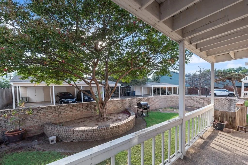 Condominium For Rent in Dallas County , 817 Pavillion Street 101, Dallas, Texas 75204, 1 Bedroom, 2 Bathroom, 1 Garage spaces, 839 Sqft, built in 1959, mls#21396118, Real Estate Agent in Dallas, Homes For Rent in Dallas county, Homes For Rent in Dallas, Realtor in Dallas Texas, Real Estate Brokerage Independent Realty Texas, Luminita Cordes Realtor