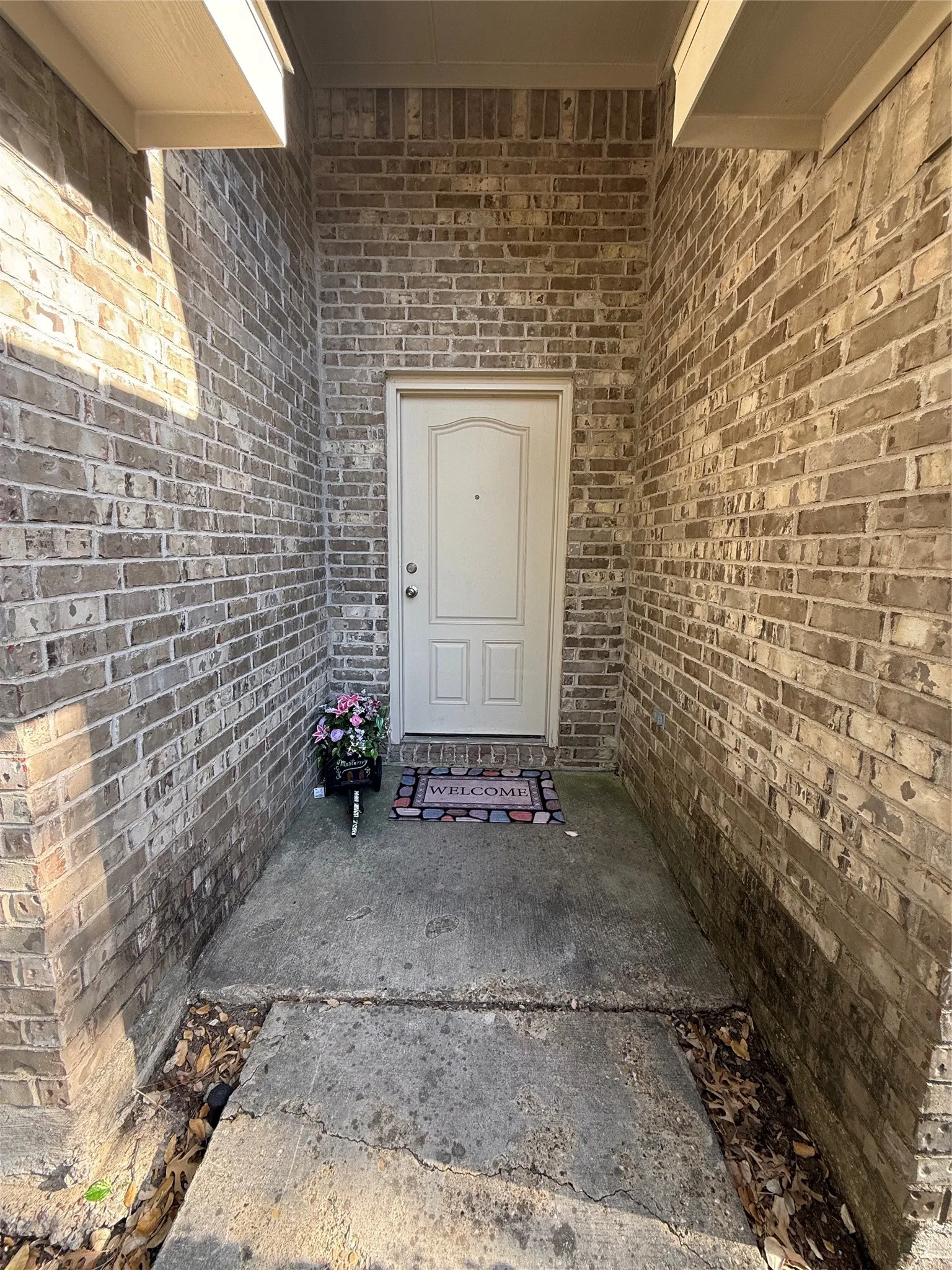Single Family Residence For Rent in Kaufman County , 2034 Kings Forest Drive, Heartland, Texas 75126, 3 Bedroom, 2 Bathroom, 2 Garage spaces, 1,835 Sqft, built in 2007, mls#21396130, Real Estate Agent in Heartland, Homes For Rent in Kaufman county, Homes For Rent in Heartland, Realtor in Heartland Texas, Real Estate Brokerage Independent Realty Texas, Luminita Cordes Realtor