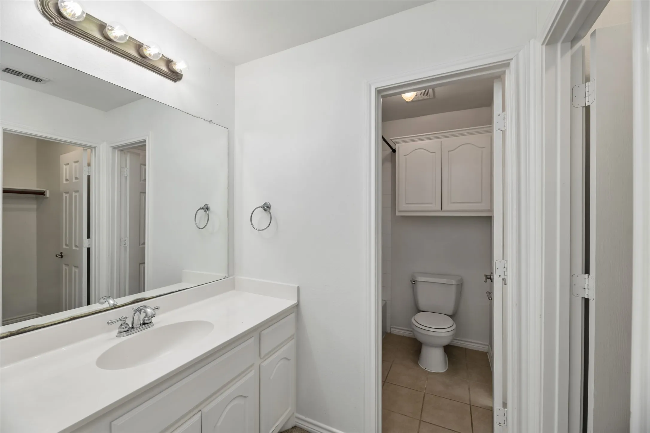 Single Family Residence For Rent in Denton County , 1143 Polo Heights Drive, Frisco, Texas 75033, 6 Bedroom, 4 Bathroom, 2 Garage spaces, 4,194 Sqft, built in 2007, mls#21396006, Real Estate Agent in Frisco, Homes For Rent in Denton county, Homes For Rent in Frisco, Realtor in Frisco Texas, Real Estate Brokerage Independent Realty Texas, Luminita Cordes Realtor