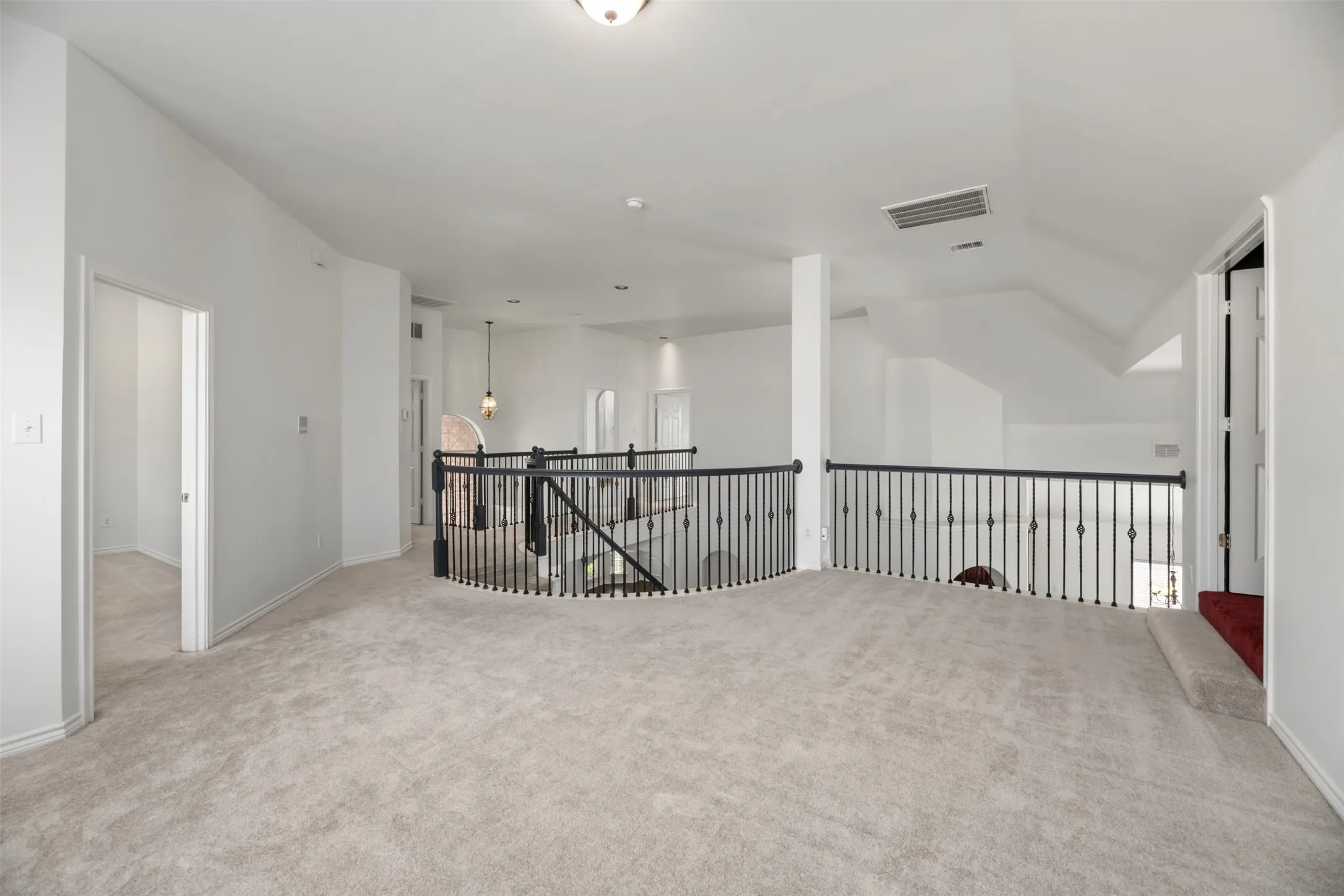 Single Family Residence For Rent in Denton County , 1143 Polo Heights Drive, Frisco, Texas 75033, 6 Bedroom, 4 Bathroom, 2 Garage spaces, 4,194 Sqft, built in 2007, mls#21396006, Real Estate Agent in Frisco, Homes For Rent in Denton county, Homes For Rent in Frisco, Realtor in Frisco Texas, Real Estate Brokerage Independent Realty Texas, Luminita Cordes Realtor