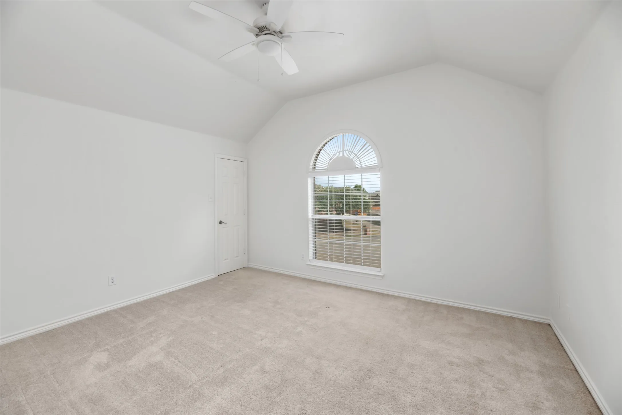 Single Family Residence For Rent in Denton County , 1143 Polo Heights Drive, Frisco, Texas 75033, 6 Bedroom, 4 Bathroom, 2 Garage spaces, 4,194 Sqft, built in 2007, mls#21396006, Real Estate Agent in Frisco, Homes For Rent in Denton county, Homes For Rent in Frisco, Realtor in Frisco Texas, Real Estate Brokerage Independent Realty Texas, Luminita Cordes Realtor