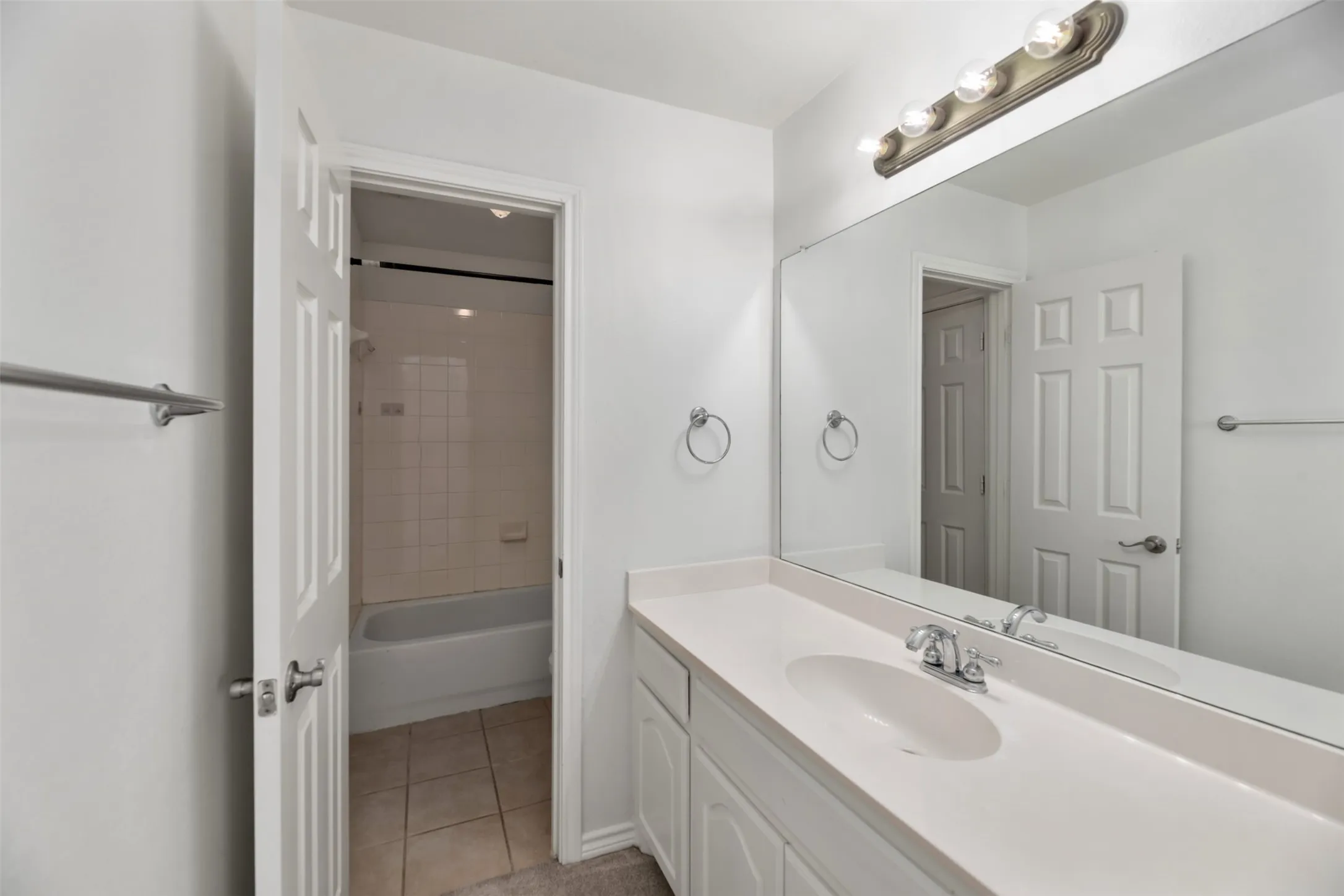 Single Family Residence For Rent in Denton County , 1143 Polo Heights Drive, Frisco, Texas 75033, 6 Bedroom, 4 Bathroom, 2 Garage spaces, 4,194 Sqft, built in 2007, mls#21396006, Real Estate Agent in Frisco, Homes For Rent in Denton county, Homes For Rent in Frisco, Realtor in Frisco Texas, Real Estate Brokerage Independent Realty Texas, Luminita Cordes Realtor