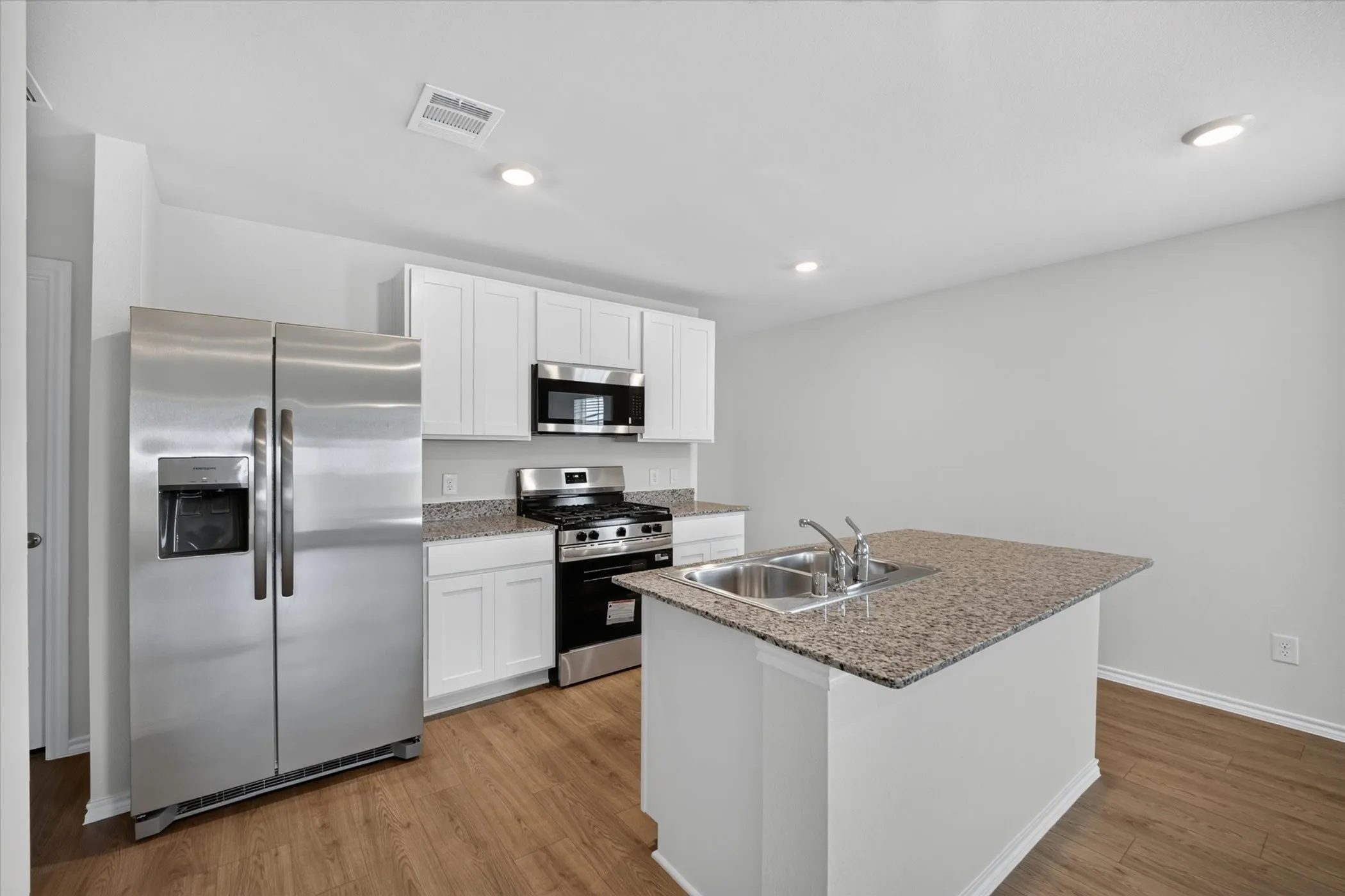Single Family Residence For Rent in Grayson County , 3022 Serenity Lane, Sherman, Texas 75090, 3 Bedroom, 2 Bathroom, 2 Garage spaces, 1,280 Sqft, built in 2026, mls#21396136, Real Estate Agent in Sherman, Homes For Rent in Grayson county, Homes For Rent in Sherman, Realtor in Sherman Texas, Real Estate Brokerage Independent Realty Texas, Luminita Cordes Realtor
