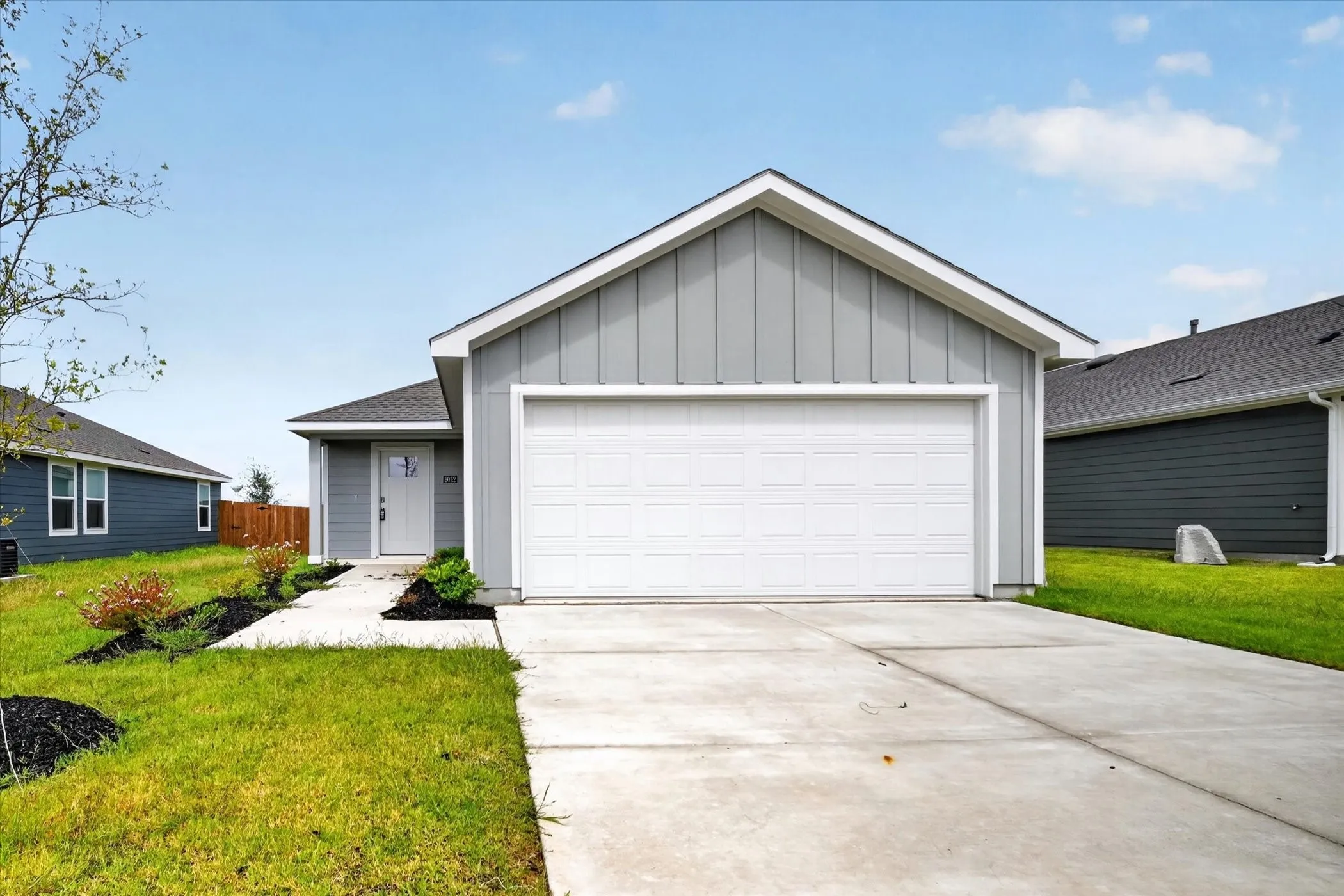 Single Family Residence For Rent in Grayson County , 3022 Serenity Lane, Sherman, Texas 75090, 3 Bedroom, 2 Bathroom, 2 Garage spaces, 1,280 Sqft, built in 2026, mls#21396136, Real Estate Agent in Sherman, Homes For Rent in Grayson county, Homes For Rent in Sherman, Realtor in Sherman Texas, Real Estate Brokerage Independent Realty Texas, Luminita Cordes Realtor