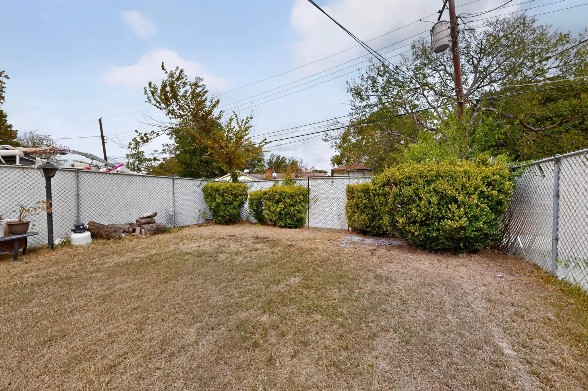 Single Family Residence For Sale in Dallas County , 1129 Oak Meadows Drive, Dallas, Texas 75232, 3 Bedroom, 2 Bathroom, 2 Garage spaces, 1,826 Sqft, built in 1960, mls#21396148, Real Estate Agent in Dallas, Homes For Sale in Dallas county, Homes For Sale in Dallas, Realtor in Dallas Texas, Real Estate Brokerage Independent Realty Texas, Luminita Cordes Realtor