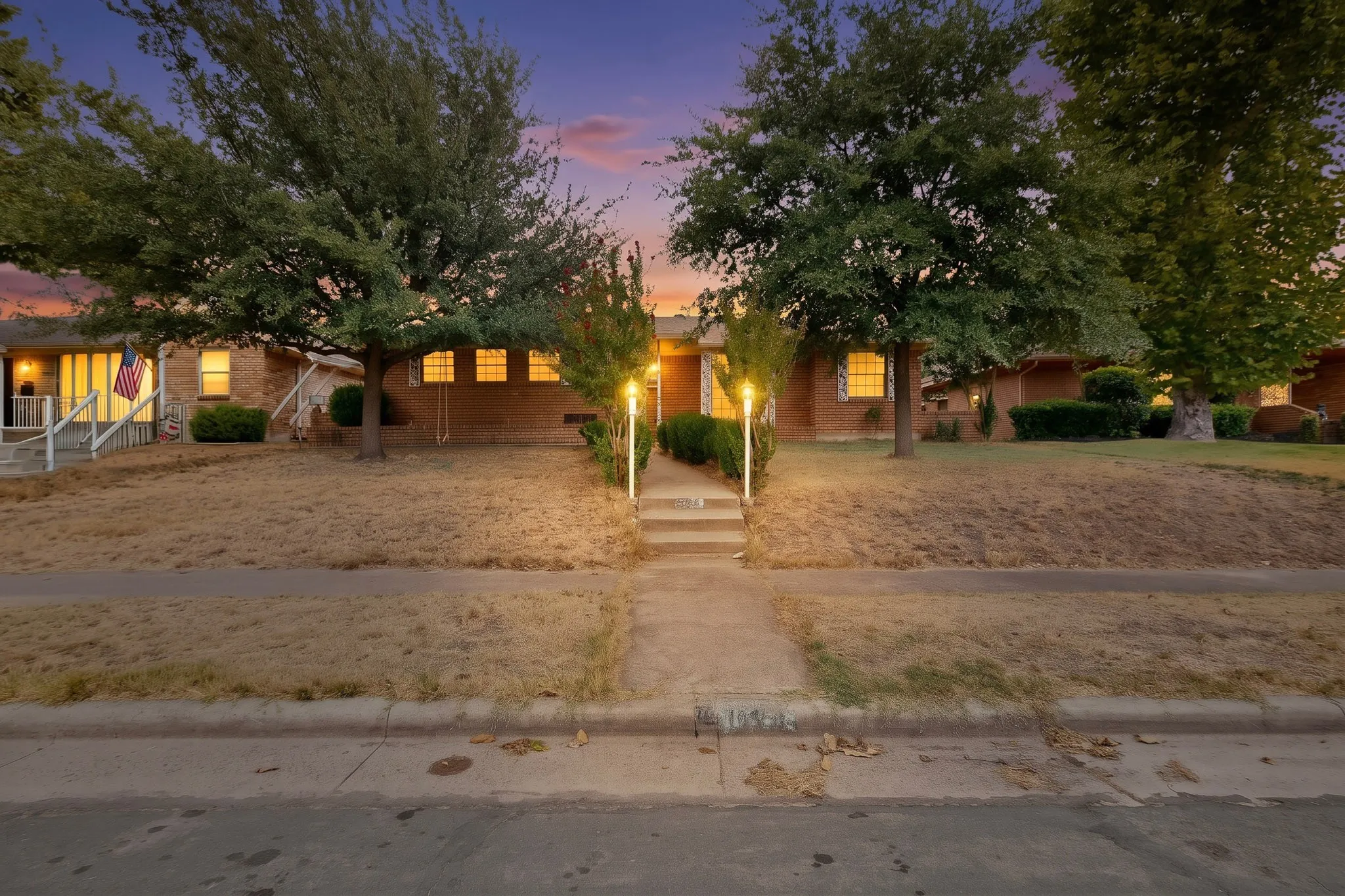 Single Family Residence For Sale in Dallas County , 1129 Oak Meadows Drive, Dallas, Texas 75232, 3 Bedroom, 2 Bathroom, 2 Garage spaces, 1,826 Sqft, built in 1960, mls#21396148, Real Estate Agent in Dallas, Homes For Sale in Dallas county, Homes For Sale in Dallas, Realtor in Dallas Texas, Real Estate Brokerage Independent Realty Texas, Luminita Cordes Realtor