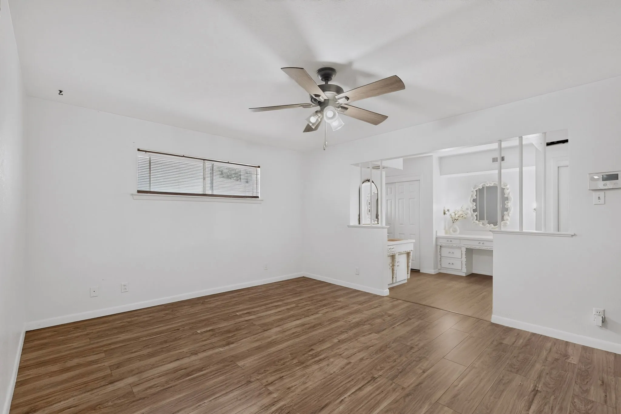 Single Family Residence For Sale in Dallas County , 1129 Oak Meadows Drive, Dallas, Texas 75232, 3 Bedroom, 2 Bathroom, 2 Garage spaces, 1,826 Sqft, built in 1960, mls#21396148, Real Estate Agent in Dallas, Homes For Sale in Dallas county, Homes For Sale in Dallas, Realtor in Dallas Texas, Real Estate Brokerage Independent Realty Texas, Luminita Cordes Realtor