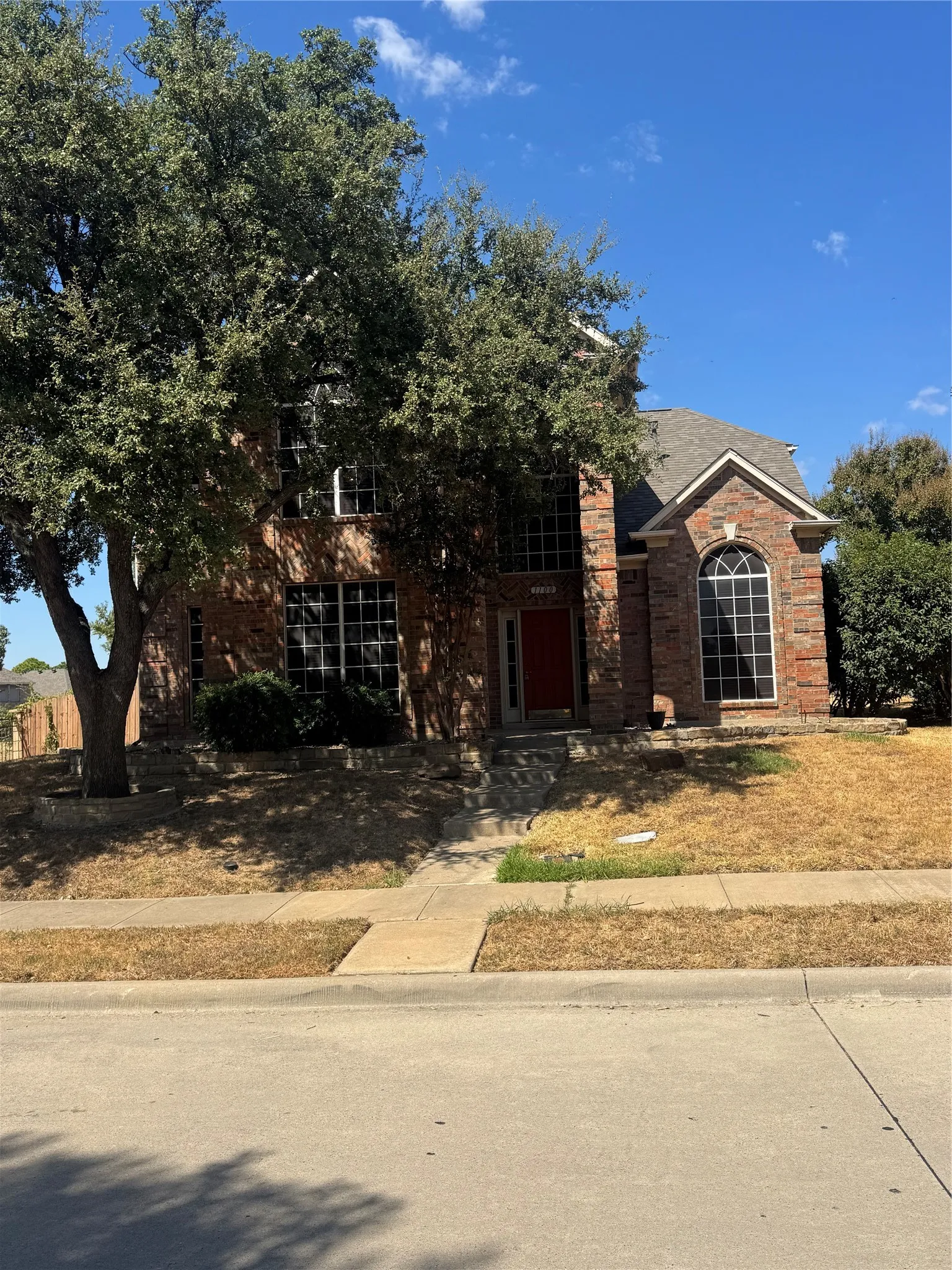 Single Family Residence For Rent