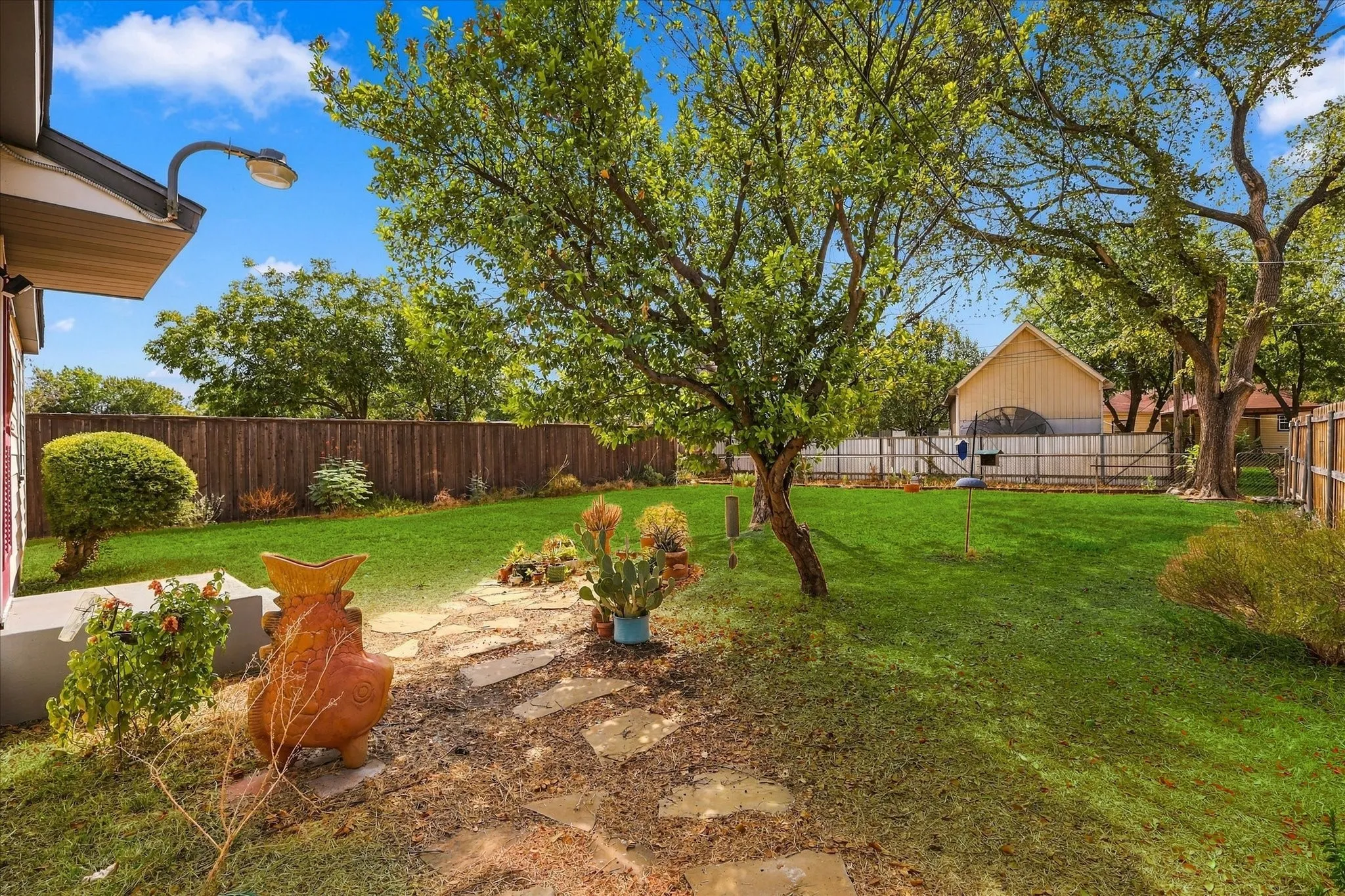 Large backyard fully fenced