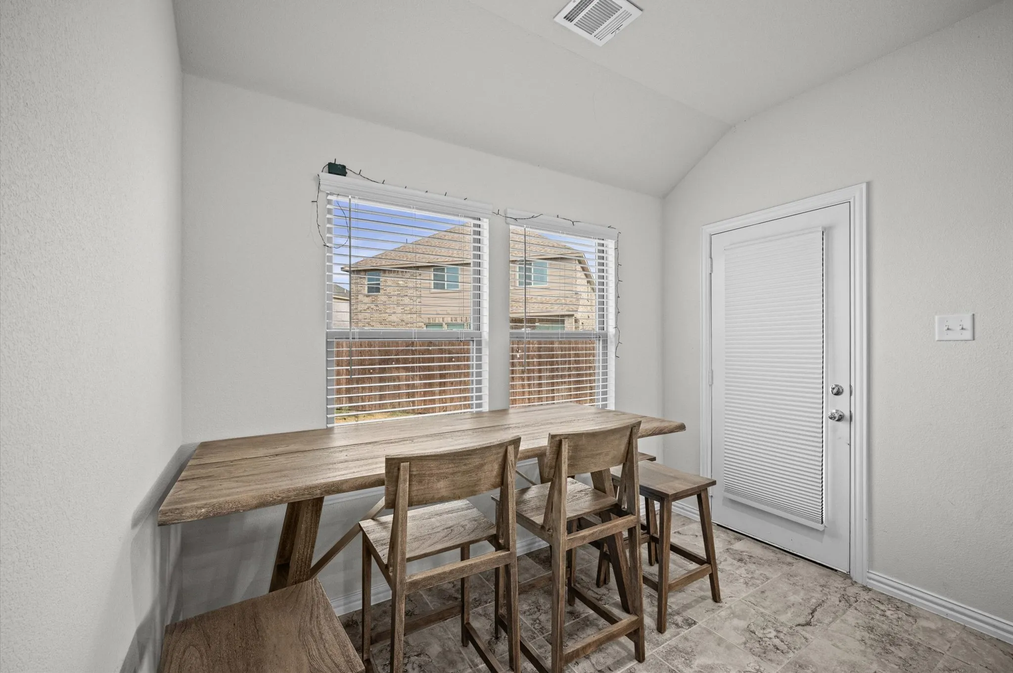 Single Family Residence For Rent in Denton County , 38 Mockingbird Lane, Sanger, Texas 76266, 3 Bedroom, 2 Bathroom, 2 Garage spaces, 1,581 Sqft, built in 2022, mls#21396150, Real Estate Agent in Sanger, Homes For Rent in Denton county, Homes For Rent in Sanger, Realtor in Sanger Texas, Real Estate Brokerage Independent Realty Texas, Luminita Cordes Realtor