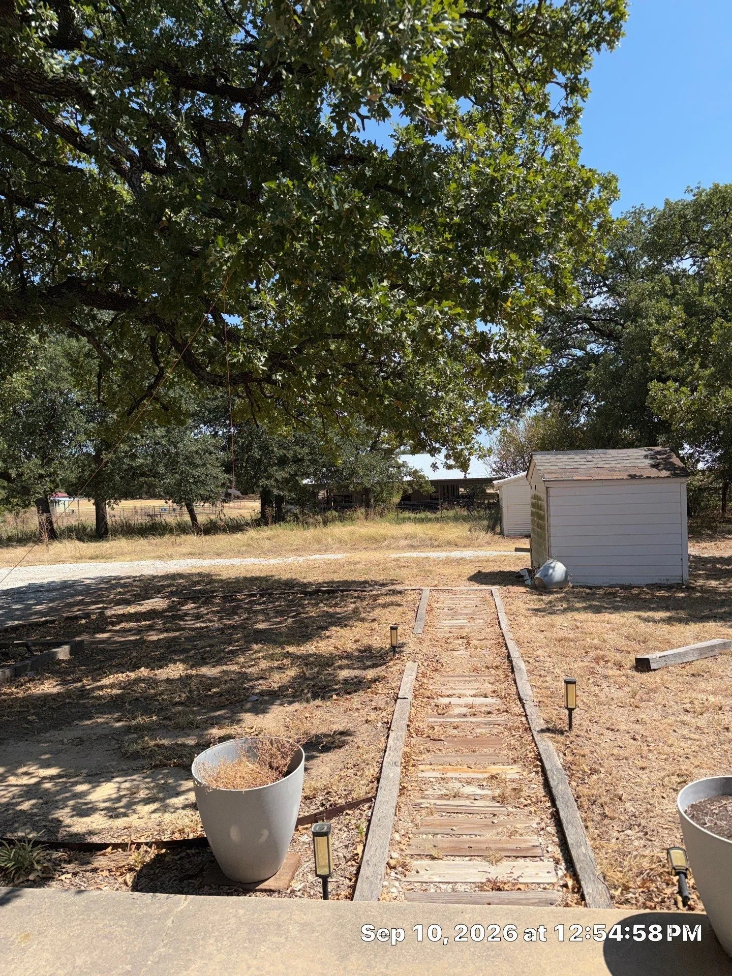 Farm For Sale in Cooke County , 186 County Road 150, Gainesville, Texas 76240, 2 Bedroom, 2 Bathroom, 1 Garage spaces, 1,455 Sqft, built in 1975, mls#21394650, Real Estate Agent in Gainesville, Homes For Sale in Cooke county, Homes For Sale in Gainesville, Realtor in Gainesville Texas, Real Estate Brokerage Independent Realty Texas, Luminita Cordes Realtor