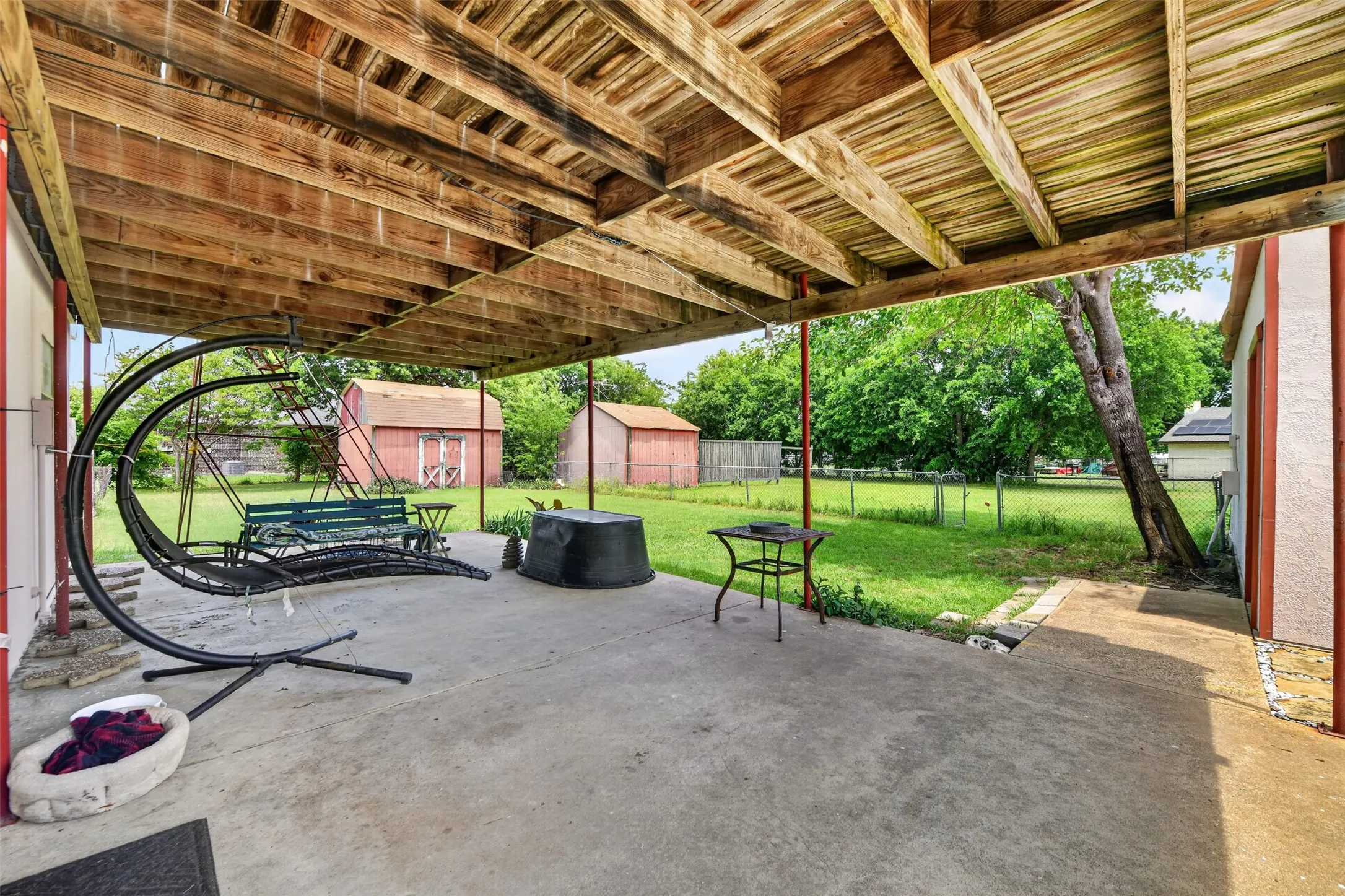 Single Family Residence For Sale in Ellis County , 104 Bow Creek, Red Oak, Texas 75154, 4 Bedroom, 3 Bathroom, 2 Garage spaces, 2,100 Sqft, built in 1993, mls#21396172, Real Estate Agent in Red Oak, Homes For Sale in Ellis county, Homes For Sale in Red Oak, Realtor in Red Oak Texas, Real Estate Brokerage Independent Realty Texas, Luminita Cordes Realtor