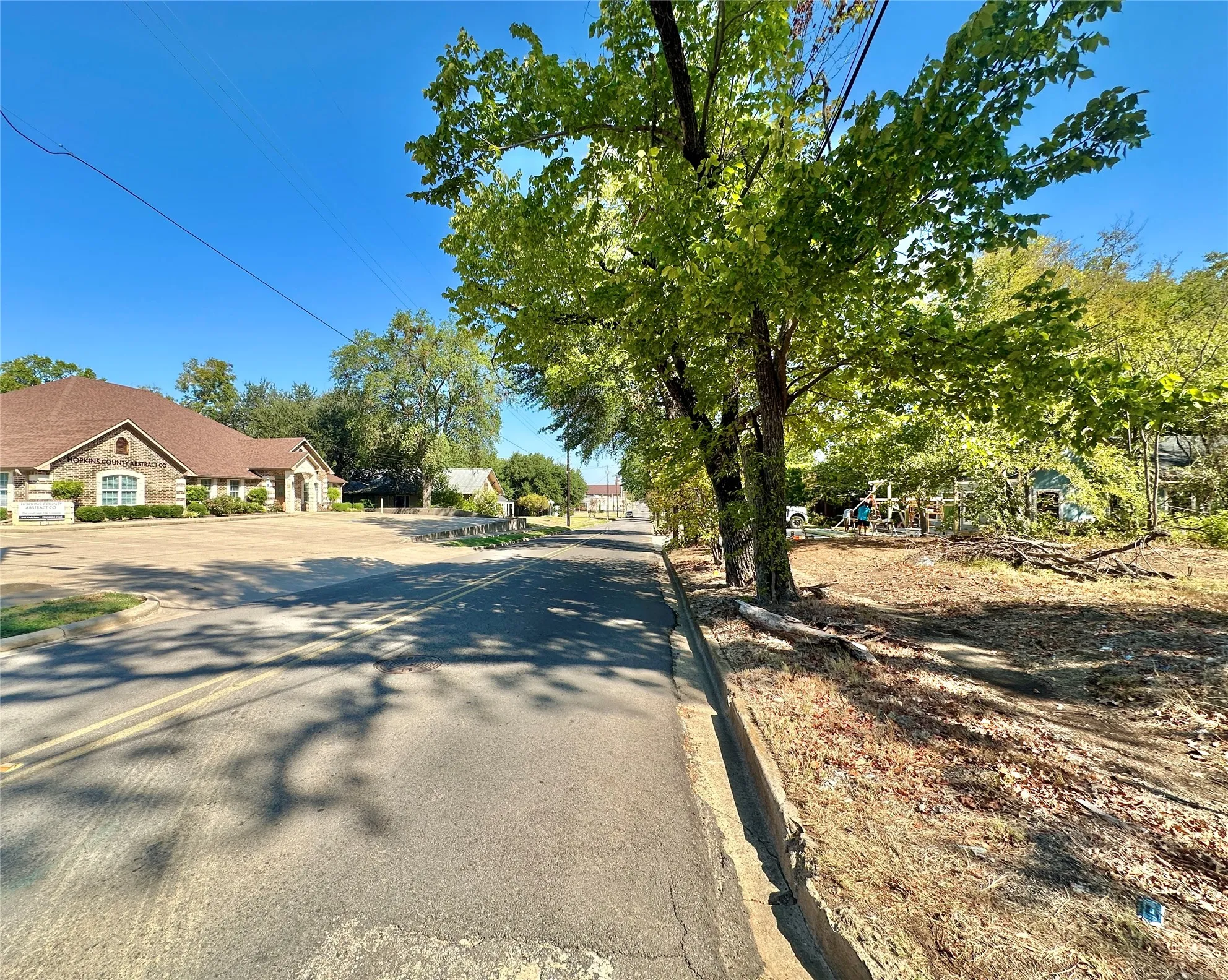 View of Oak Ave Frontage