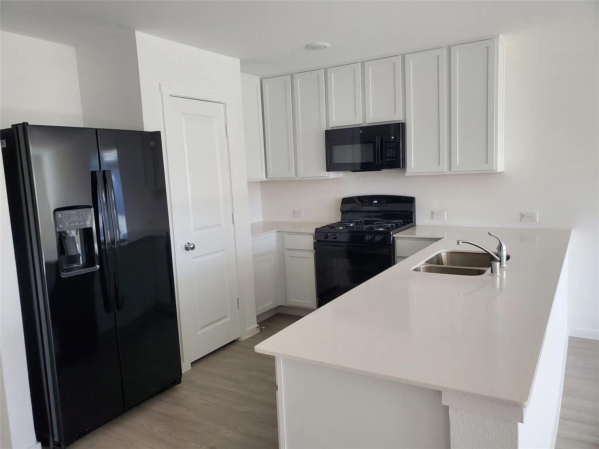 Single Family Residence For Rent in Denton County , 11000 Triple Crown Court, Providence Village, Texas 76227, 3 Bedroom, 2 Bathroom, 2 Garage spaces, 1,479 Sqft, built in 2024, mls#21396180, Real Estate Agent in Providence Village, Homes For Rent in Denton county, Homes For Rent in Providence Village, Realtor in Providence Village Texas, Real Estate Brokerage Independent Realty Texas, Luminita Cordes Realtor