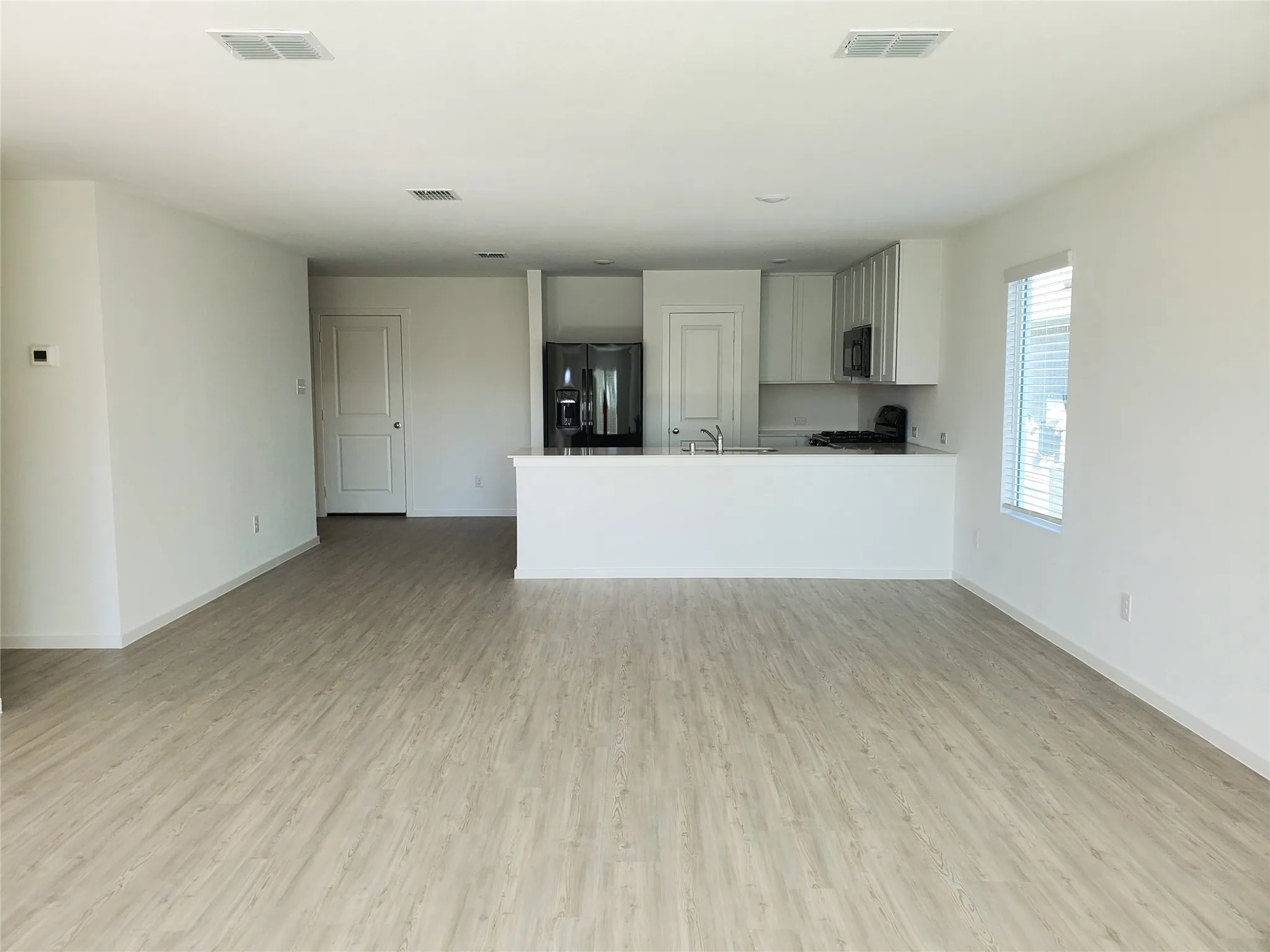 Single Family Residence For Rent in Denton County , 11000 Triple Crown Court, Providence Village, Texas 76227, 3 Bedroom, 2 Bathroom, 2 Garage spaces, 1,479 Sqft, built in 2024, mls#21396180, Real Estate Agent in Providence Village, Homes For Rent in Denton county, Homes For Rent in Providence Village, Realtor in Providence Village Texas, Real Estate Brokerage Independent Realty Texas, Luminita Cordes Realtor