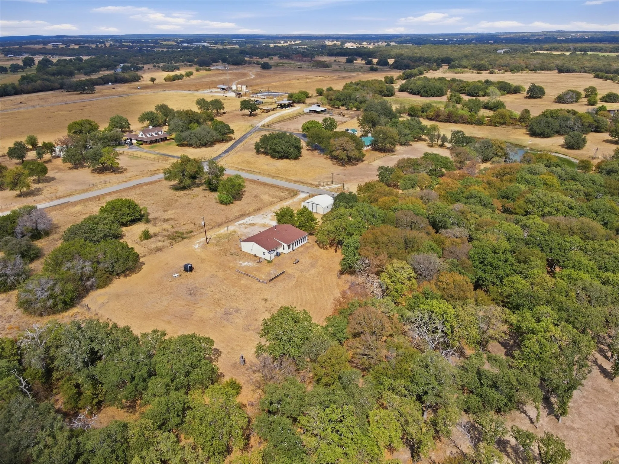 Farm For Sale in Hood County , 1005 Hickey Court, Granbury, Texas 76049, 3 Bedroom, 2 Bathroom, Garage spaces, 1,880 Sqft, built in 1975, mls#21396121, Real Estate Agent in Granbury, Homes For Sale in Hood county, Homes For Sale in Granbury, Realtor in Granbury Texas, Real Estate Brokerage Independent Realty Texas, Luminita Cordes Realtor