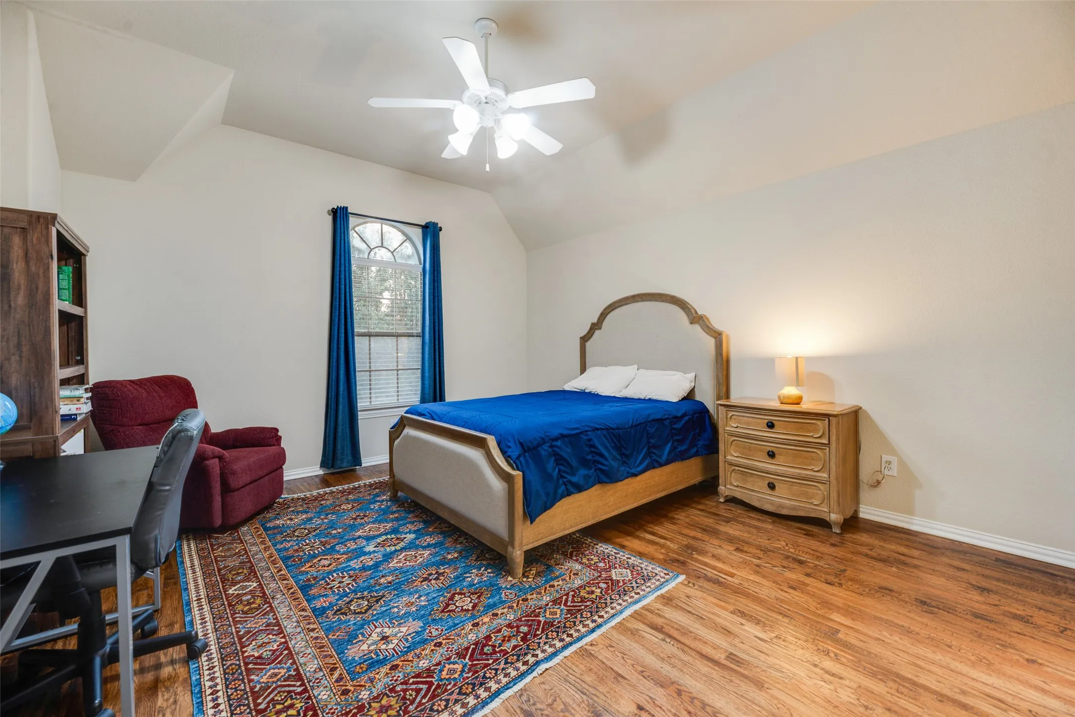 Single Family Residence For Sale in Tarrant County , 408 Stockton Drive, Southlake, Texas 76092, 4 Bedroom, 4 Bathroom, 4 Garage spaces, 4,666 Sqft, built in 2005, mls#21395854, Real Estate Agent in Southlake, Homes For Sale in Tarrant county, Homes For Sale in Southlake, Realtor in Southlake Texas, Real Estate Brokerage Independent Realty Texas, Luminita Cordes Realtor