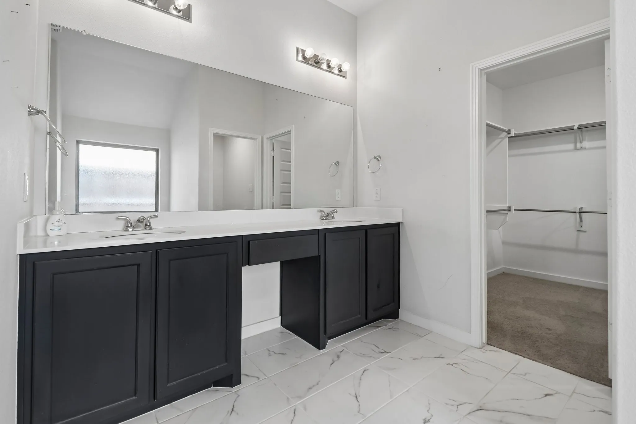 Single Family Residence For Sale in Collin County , 1827 Temperance Way, Wylie, Texas 75098, 4 Bedroom, 3 Bathroom, 2 Garage spaces, 2,294 Sqft, built in 2019, mls#21394075, Real Estate Agent in Wylie, Homes For Sale in Collin county, Homes For Sale in Wylie, Realtor in Wylie Texas, Real Estate Brokerage Independent Realty Texas, Luminita Cordes Realtor