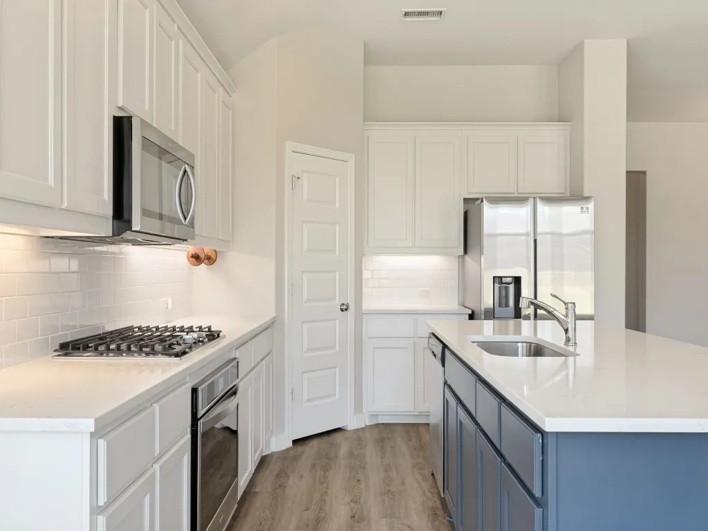 Single Family Residence For Sale in Collin County , 1827 Temperance Way, Wylie, Texas 75098, 4 Bedroom, 3 Bathroom, 2 Garage spaces, 2,294 Sqft, built in 2019, mls#21394075, Real Estate Agent in Wylie, Homes For Sale in Collin county, Homes For Sale in Wylie, Realtor in Wylie Texas, Real Estate Brokerage Independent Realty Texas, Luminita Cordes Realtor