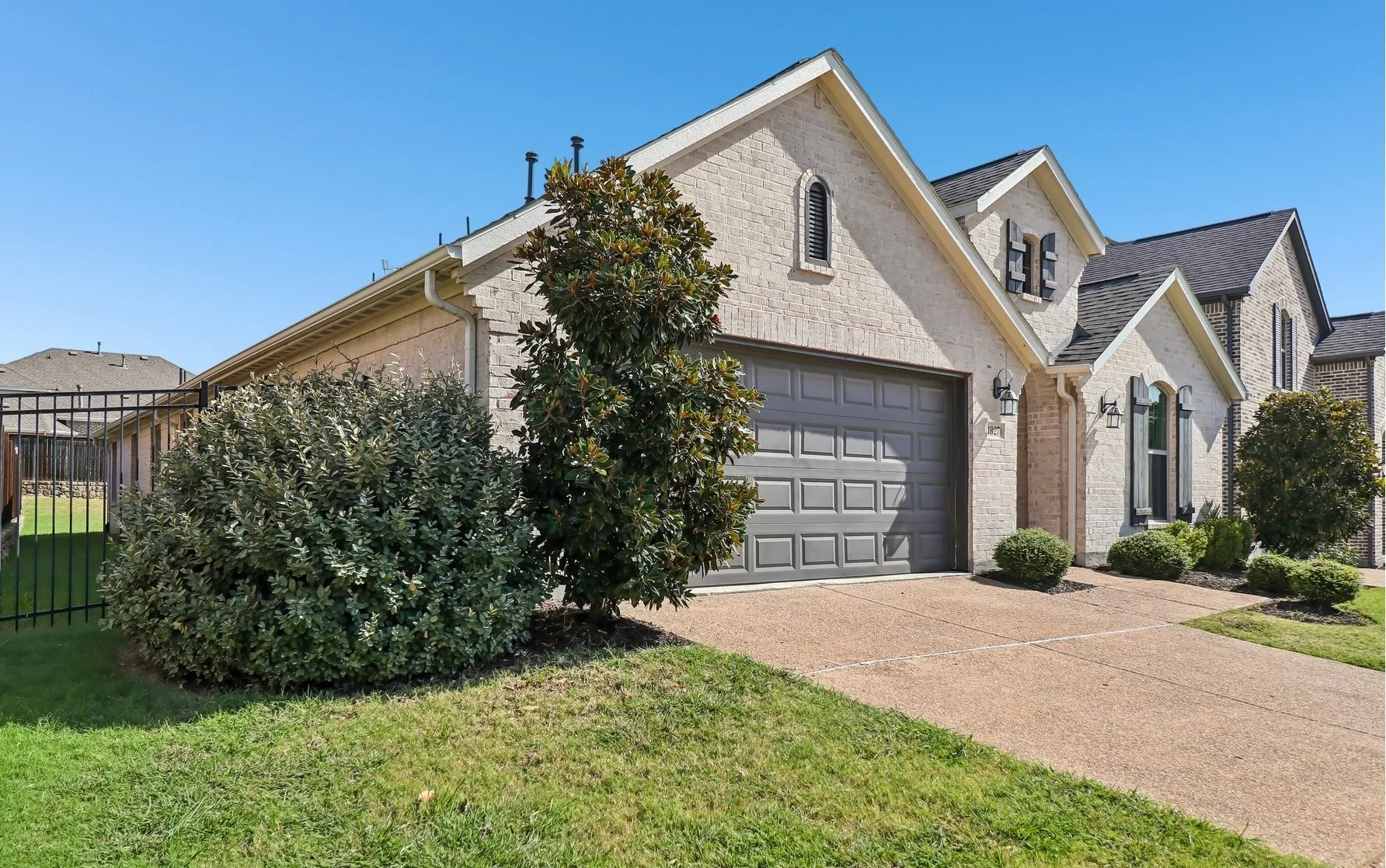 Single Family Residence For Sale in Collin County , 1827 Temperance Way, Wylie, Texas 75098, 4 Bedroom, 3 Bathroom, 2 Garage spaces, 2,294 Sqft, built in 2019, mls#21394075, Real Estate Agent in Wylie, Homes For Sale in Collin county, Homes For Sale in Wylie, Realtor in Wylie Texas, Real Estate Brokerage Independent Realty Texas, Luminita Cordes Realtor