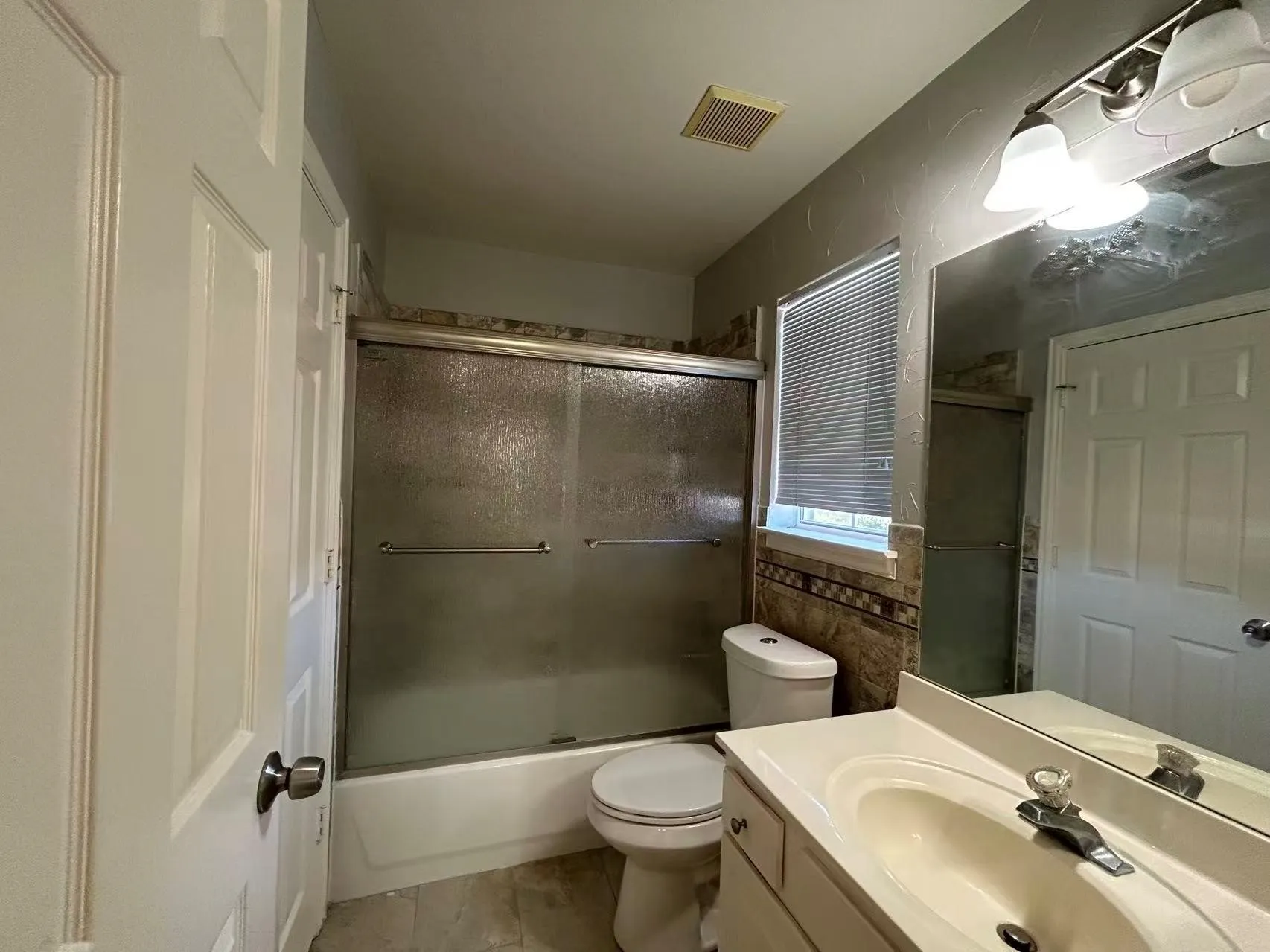 Single Family Residence For Rent in Collin County , 2011 Saint Anne Drive, Allen, Texas 75013, 4 Bedroom, 3 Bathroom, 2 Garage spaces, 2,628 Sqft, built in 1999, mls#21396192, Real Estate Agent in Allen, Homes For Rent in Collin county, Homes For Rent in Allen, Realtor in Allen Texas, Real Estate Brokerage Independent Realty Texas, Luminita Cordes Realtor