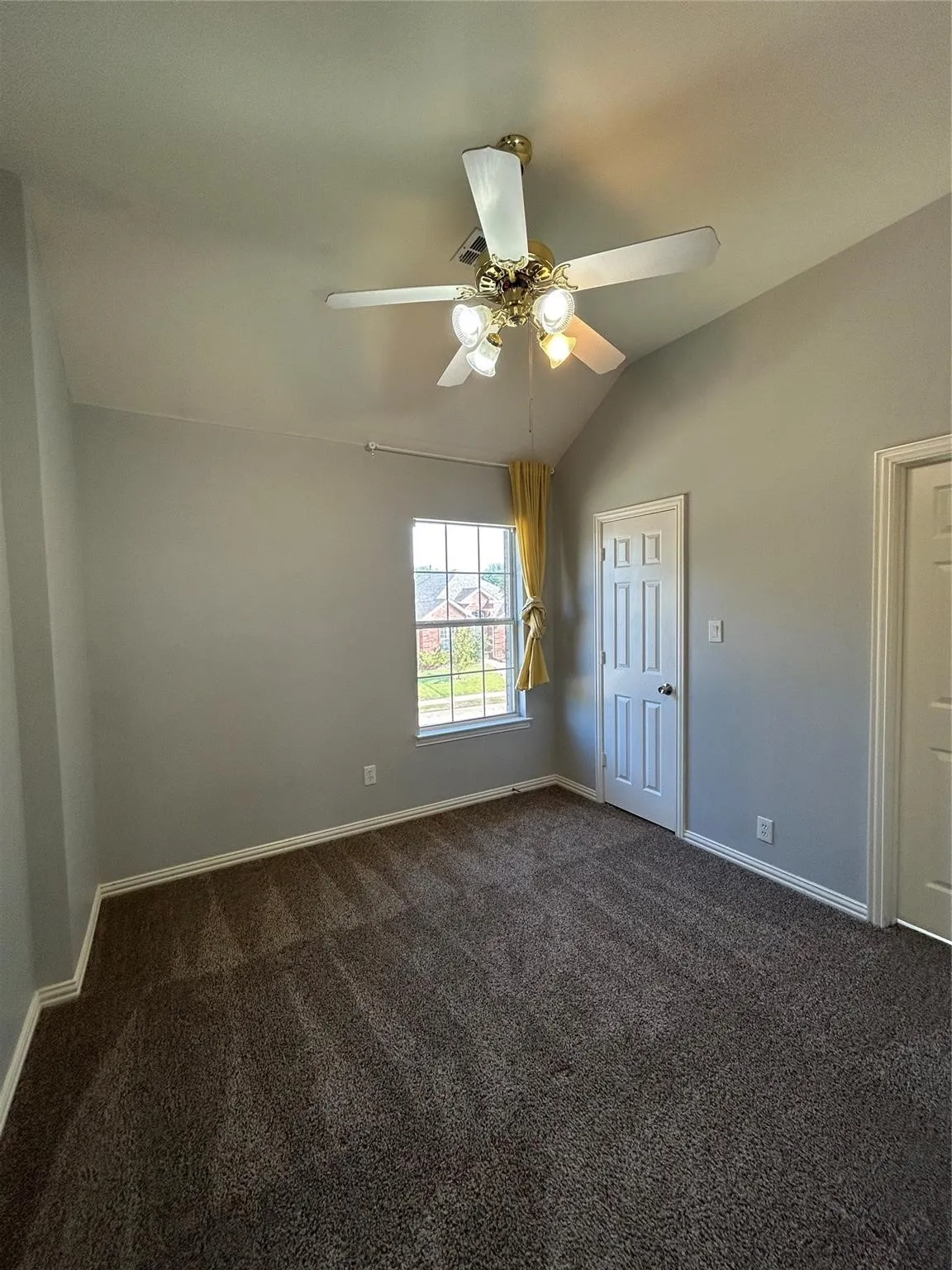 Single Family Residence For Rent in Collin County , 2011 Saint Anne Drive, Allen, Texas 75013, 4 Bedroom, 3 Bathroom, 2 Garage spaces, 2,628 Sqft, built in 1999, mls#21396192, Real Estate Agent in Allen, Homes For Rent in Collin county, Homes For Rent in Allen, Realtor in Allen Texas, Real Estate Brokerage Independent Realty Texas, Luminita Cordes Realtor
