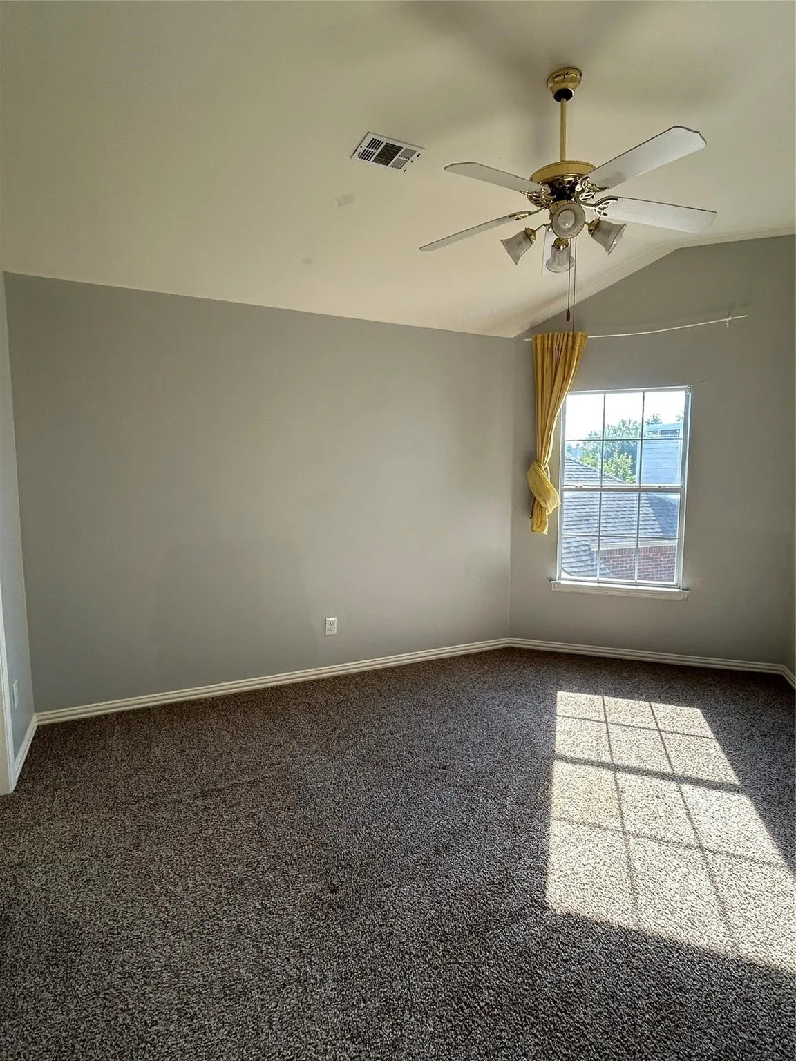 Single Family Residence For Rent in Collin County , 2011 Saint Anne Drive, Allen, Texas 75013, 4 Bedroom, 3 Bathroom, 2 Garage spaces, 2,628 Sqft, built in 1999, mls#21396192, Real Estate Agent in Allen, Homes For Rent in Collin county, Homes For Rent in Allen, Realtor in Allen Texas, Real Estate Brokerage Independent Realty Texas, Luminita Cordes Realtor