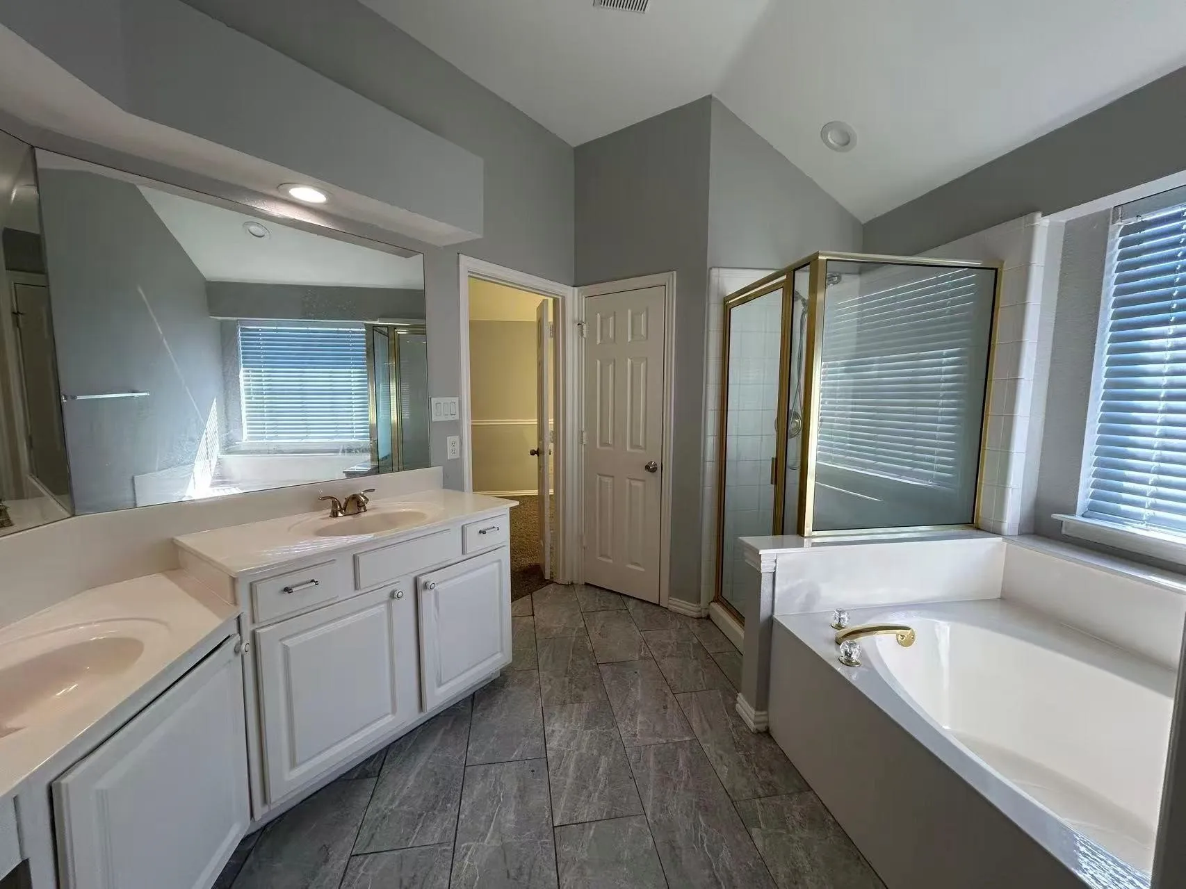 Single Family Residence For Rent in Collin County , 2011 Saint Anne Drive, Allen, Texas 75013, 4 Bedroom, 3 Bathroom, 2 Garage spaces, 2,628 Sqft, built in 1999, mls#21396192, Real Estate Agent in Allen, Homes For Rent in Collin county, Homes For Rent in Allen, Realtor in Allen Texas, Real Estate Brokerage Independent Realty Texas, Luminita Cordes Realtor