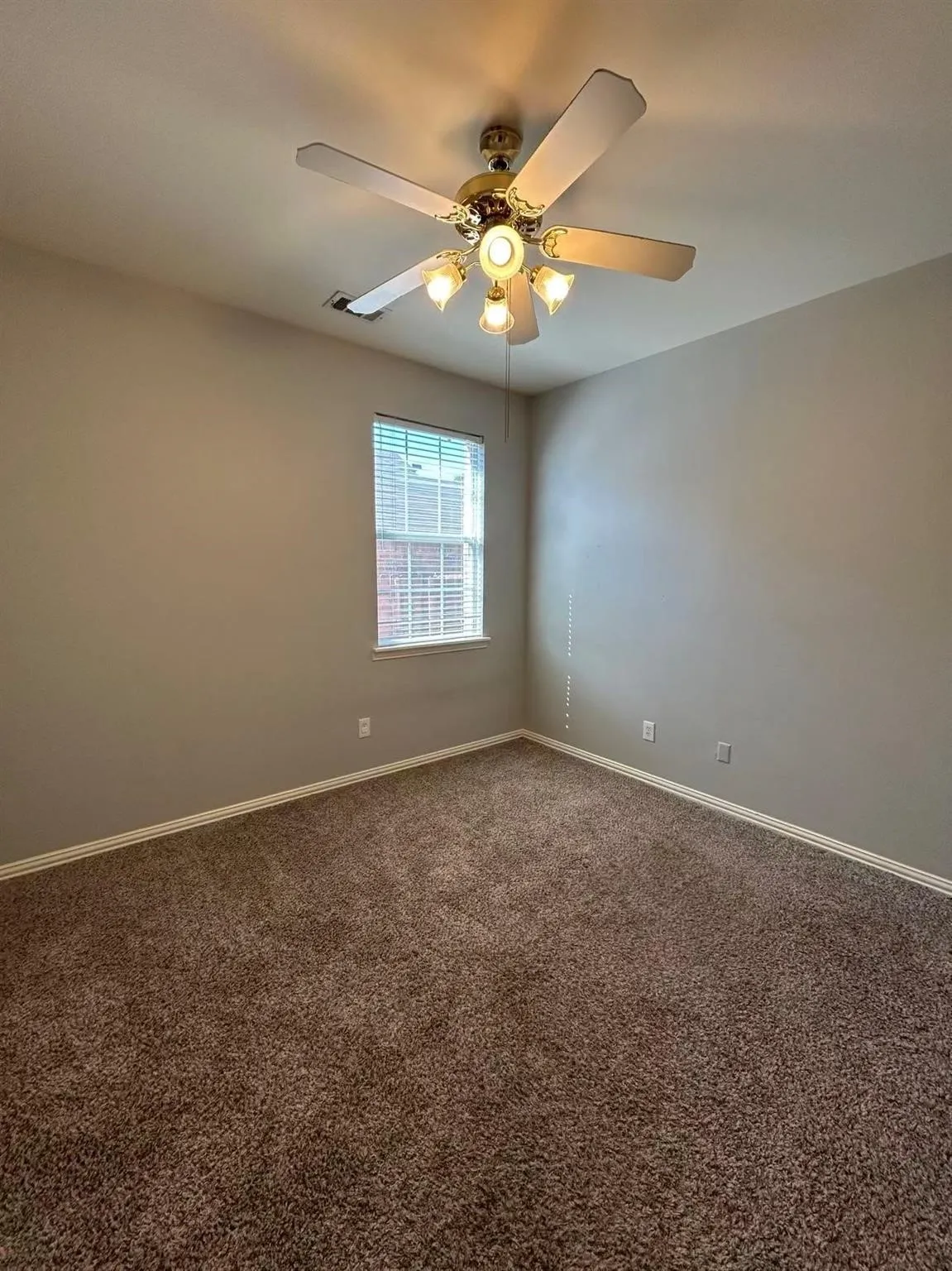 Single Family Residence For Rent in Collin County , 2011 Saint Anne Drive, Allen, Texas 75013, 4 Bedroom, 3 Bathroom, 2 Garage spaces, 2,628 Sqft, built in 1999, mls#21396192, Real Estate Agent in Allen, Homes For Rent in Collin county, Homes For Rent in Allen, Realtor in Allen Texas, Real Estate Brokerage Independent Realty Texas, Luminita Cordes Realtor