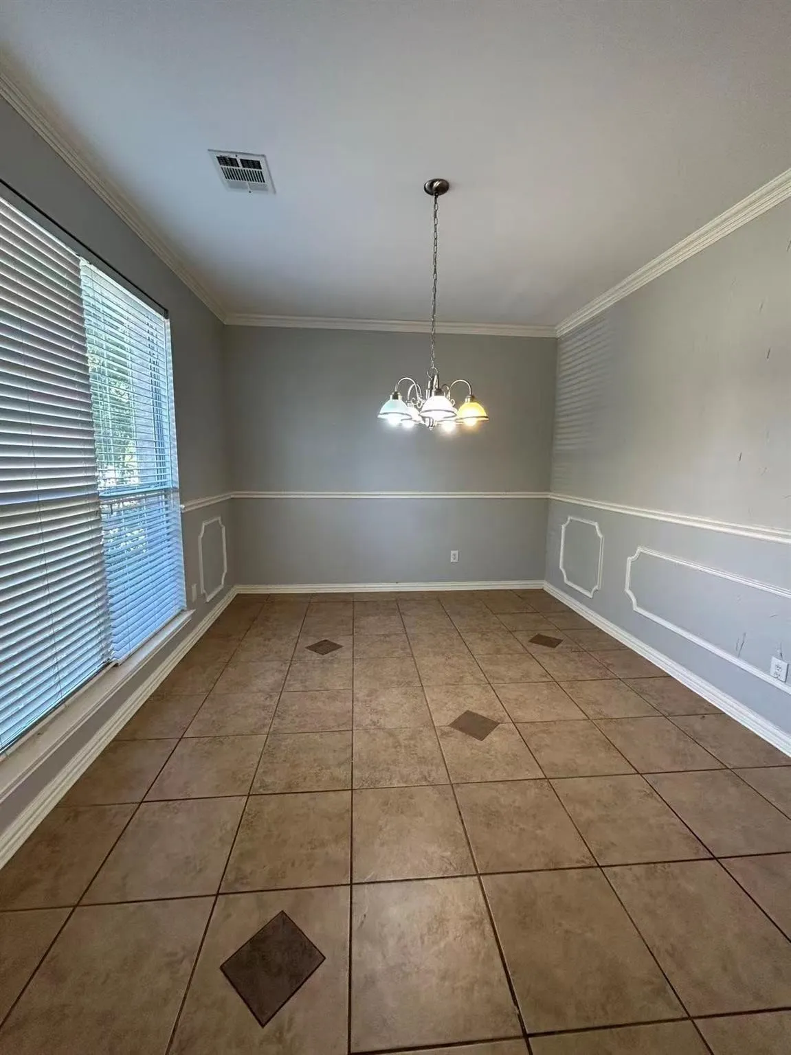Single Family Residence For Rent in Collin County , 2011 Saint Anne Drive, Allen, Texas 75013, 4 Bedroom, 3 Bathroom, 2 Garage spaces, 2,628 Sqft, built in 1999, mls#21396192, Real Estate Agent in Allen, Homes For Rent in Collin county, Homes For Rent in Allen, Realtor in Allen Texas, Real Estate Brokerage Independent Realty Texas, Luminita Cordes Realtor