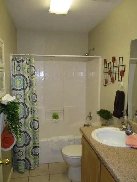 Single Family Residence For Rent in Hood County , 213 Bobbie Ann Court, Granbury, Texas 76049, 3 Bedroom, 2 Bathroom, 2 Garage spaces, 1,645 Sqft, built in 2005, mls#21396197, Real Estate Agent in Granbury, Homes For Rent in Hood county, Homes For Rent in Granbury, Realtor in Granbury Texas, Real Estate Brokerage Independent Realty Texas, Luminita Cordes Realtor