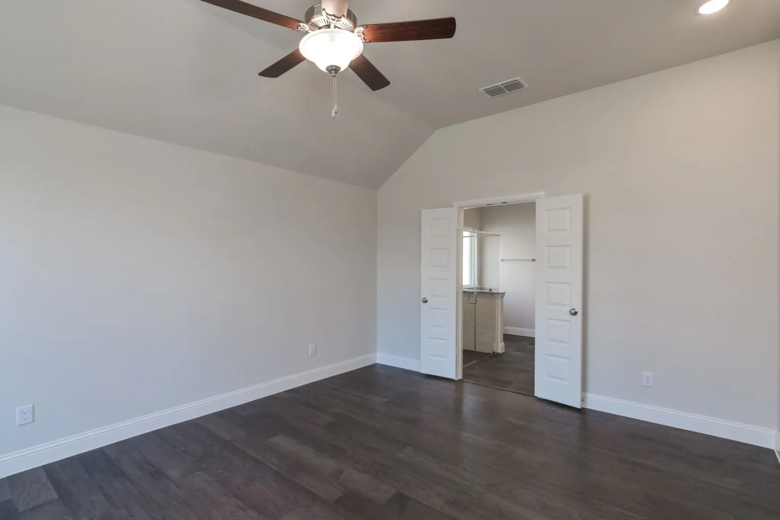 Single Family Residence For Rent in Denton County , 5501 Crestview Drive, Celina, Texas 75009, 4 Bedroom, 3 Bathroom, 2 Garage spaces, 2,533 Sqft, built in 2022, mls#21396140, Real Estate Agent in Celina, Homes For Rent in Denton county, Homes For Rent in Celina, Realtor in Celina Texas, Real Estate Brokerage Independent Realty Texas, Luminita Cordes Realtor