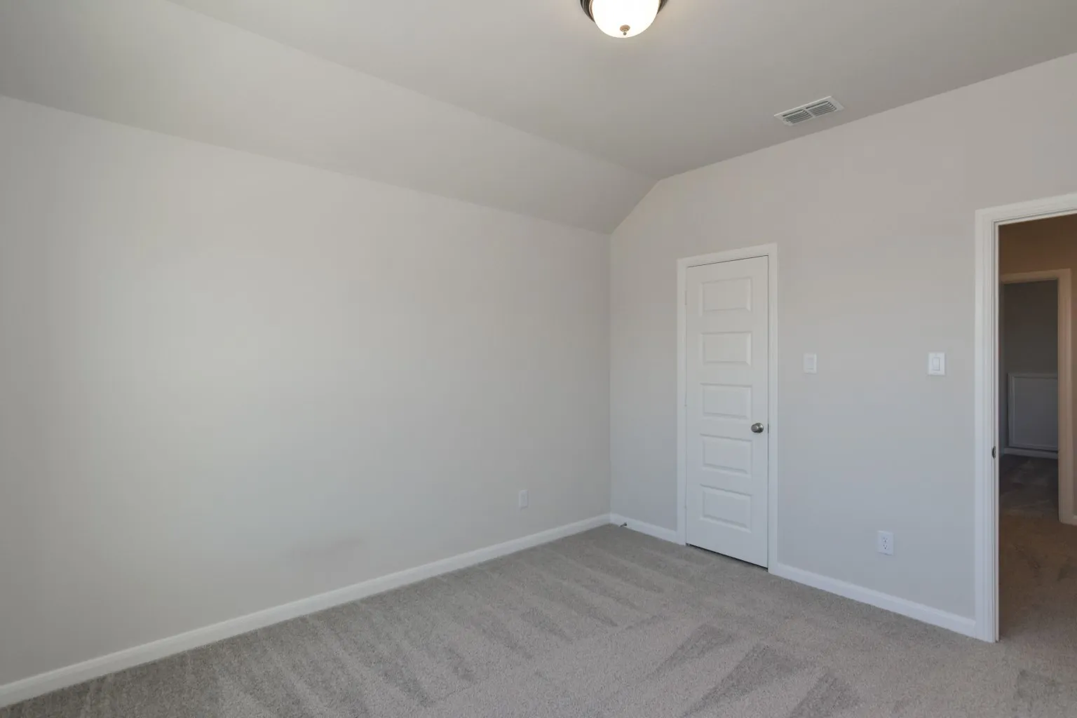 Single Family Residence For Rent in Denton County , 5501 Crestview Drive, Celina, Texas 75009, 4 Bedroom, 3 Bathroom, 2 Garage spaces, 2,533 Sqft, built in 2022, mls#21396140, Real Estate Agent in Celina, Homes For Rent in Denton county, Homes For Rent in Celina, Realtor in Celina Texas, Real Estate Brokerage Independent Realty Texas, Luminita Cordes Realtor