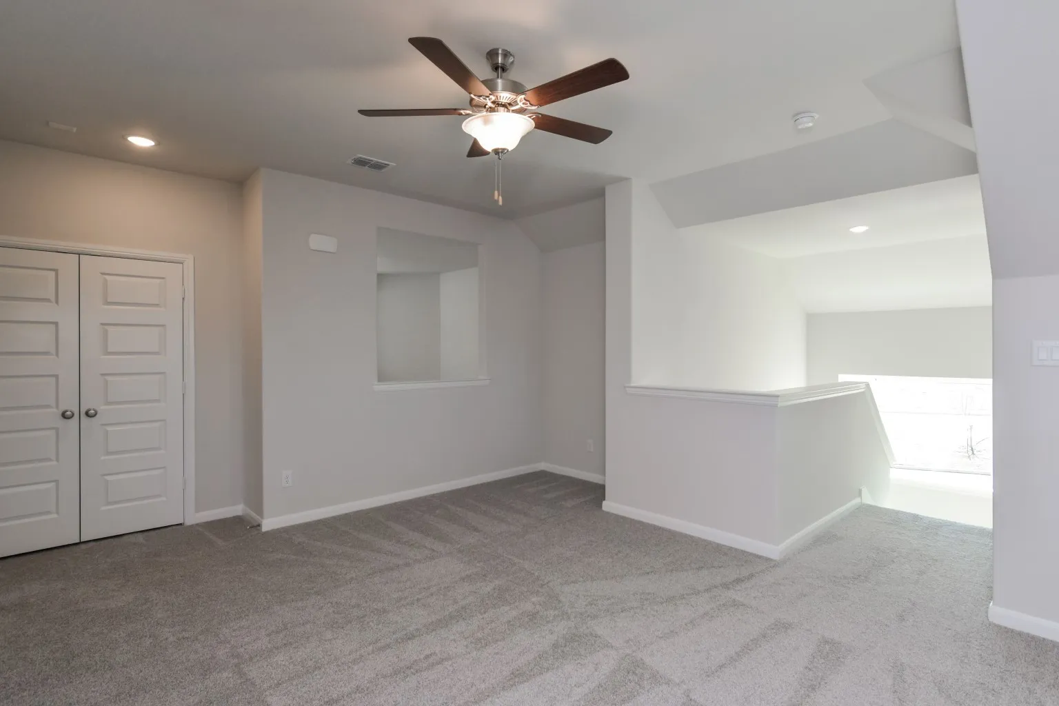 Single Family Residence For Rent in Denton County , 5501 Crestview Drive, Celina, Texas 75009, 4 Bedroom, 3 Bathroom, 2 Garage spaces, 2,533 Sqft, built in 2022, mls#21396140, Real Estate Agent in Celina, Homes For Rent in Denton county, Homes For Rent in Celina, Realtor in Celina Texas, Real Estate Brokerage Independent Realty Texas, Luminita Cordes Realtor