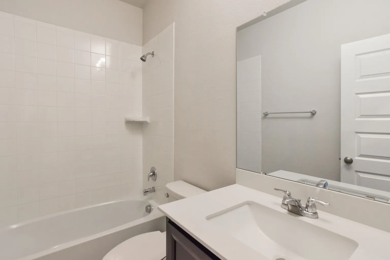 Single Family Residence For Rent in Denton County , 5501 Crestview Drive, Celina, Texas 75009, 4 Bedroom, 3 Bathroom, 2 Garage spaces, 2,533 Sqft, built in 2022, mls#21396140, Real Estate Agent in Celina, Homes For Rent in Denton county, Homes For Rent in Celina, Realtor in Celina Texas, Real Estate Brokerage Independent Realty Texas, Luminita Cordes Realtor