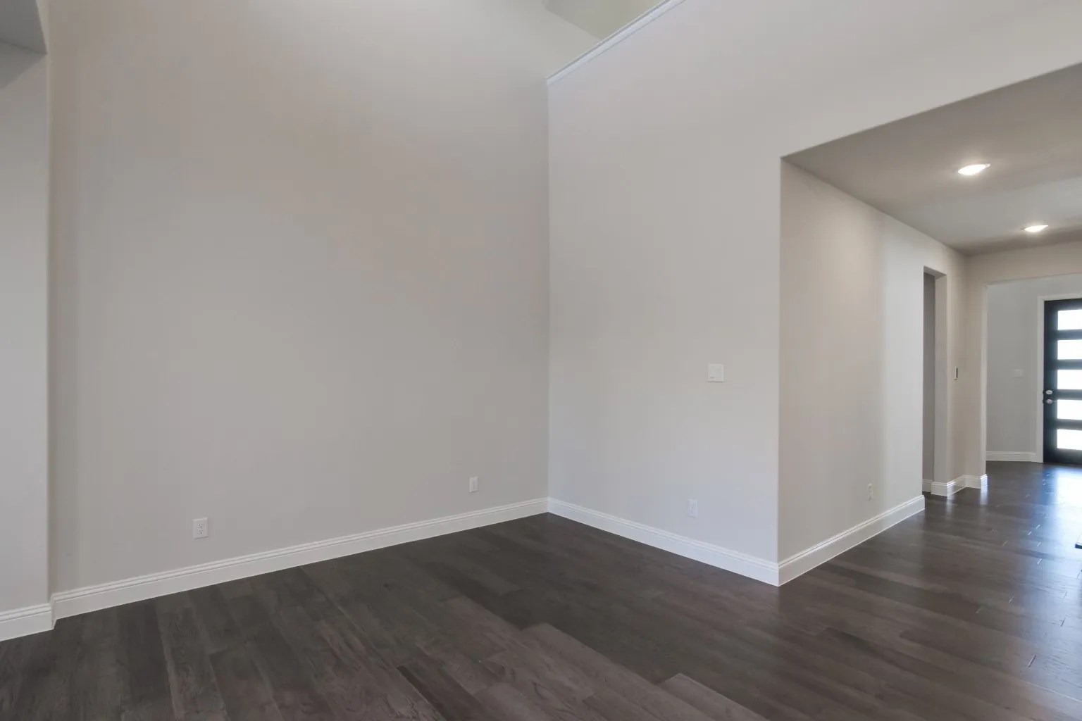 Single Family Residence For Rent in Denton County , 5501 Crestview Drive, Celina, Texas 75009, 4 Bedroom, 3 Bathroom, 2 Garage spaces, 2,533 Sqft, built in 2022, mls#21396140, Real Estate Agent in Celina, Homes For Rent in Denton county, Homes For Rent in Celina, Realtor in Celina Texas, Real Estate Brokerage Independent Realty Texas, Luminita Cordes Realtor