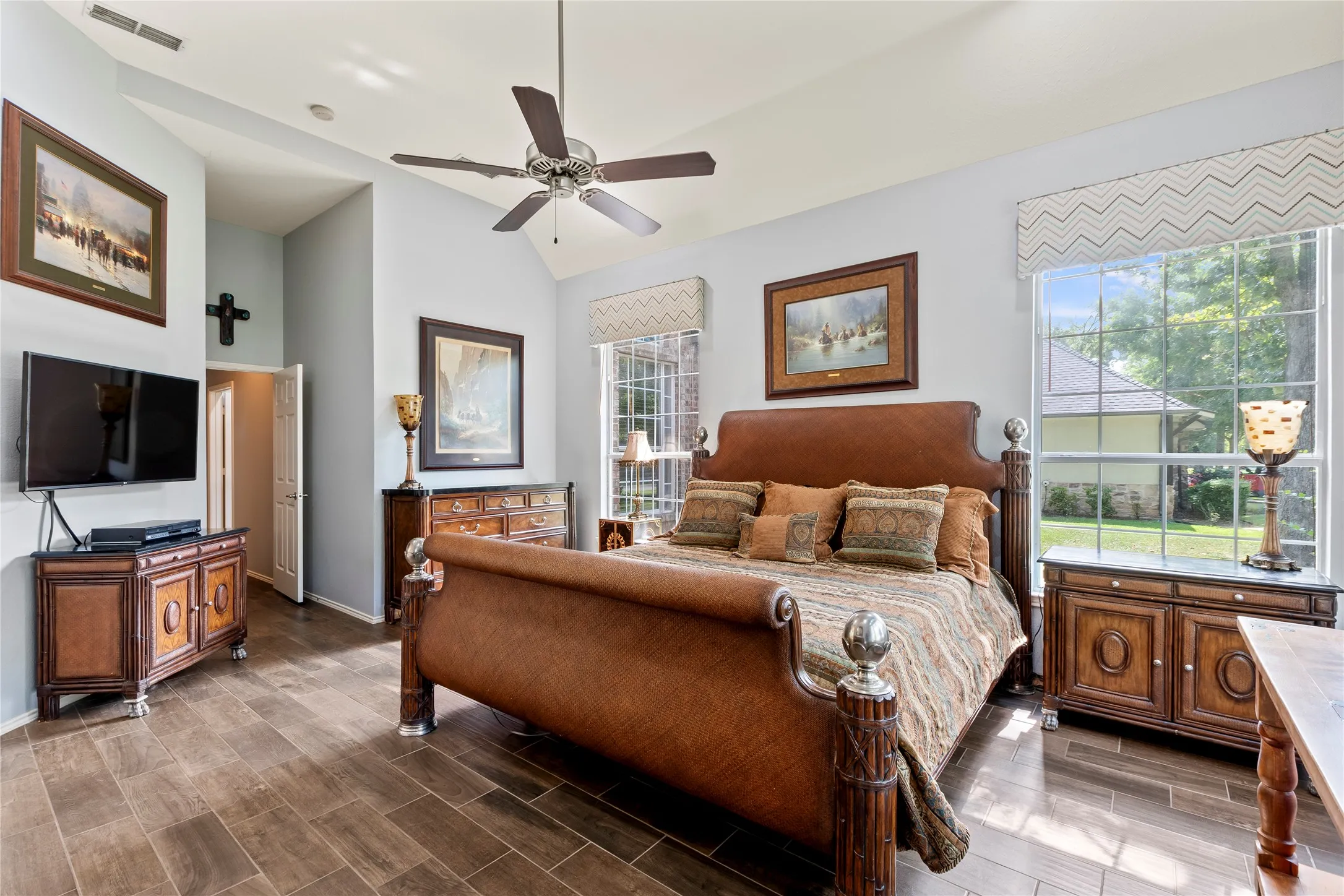 Single Family Residence For Sale in Henderson County , 347 Saint Andrews Drive, Mabank, Texas 75156, 3 Bedroom, 2 Bathroom, 2 Garage spaces, 2,148 Sqft, built in 1996, mls#21395180, Real Estate Agent in Mabank, Homes For Sale in Henderson county, Homes For Sale in Mabank, Realtor in Mabank Texas, Real Estate Brokerage Independent Realty Texas, Luminita Cordes Realtor