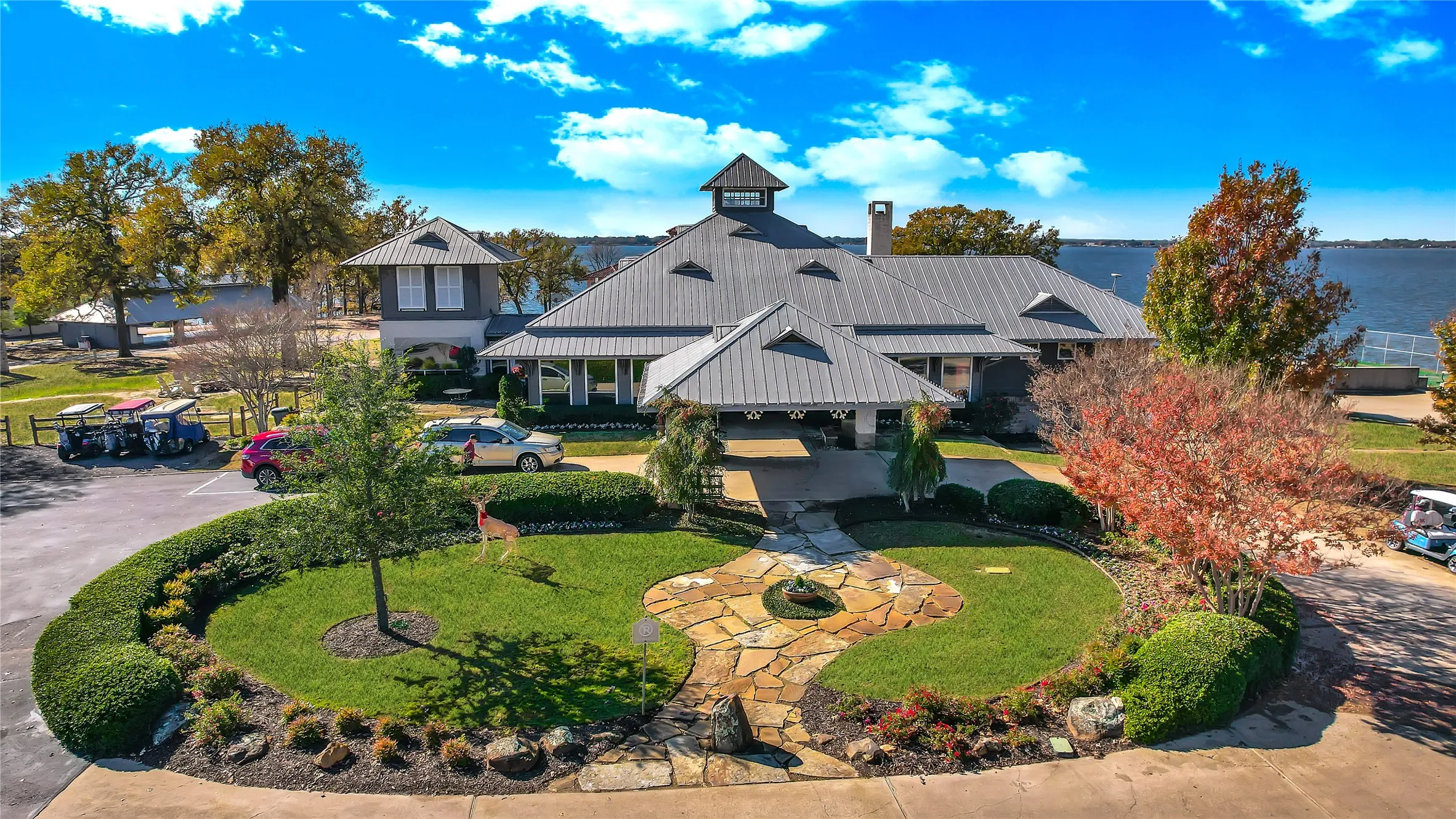 Single Family Residence For Sale in Henderson County , 347 Saint Andrews Drive, Mabank, Texas 75156, 3 Bedroom, 2 Bathroom, 2 Garage spaces, 2,148 Sqft, built in 1996, mls#21395180, Real Estate Agent in Mabank, Homes For Sale in Henderson county, Homes For Sale in Mabank, Realtor in Mabank Texas, Real Estate Brokerage Independent Realty Texas, Luminita Cordes Realtor