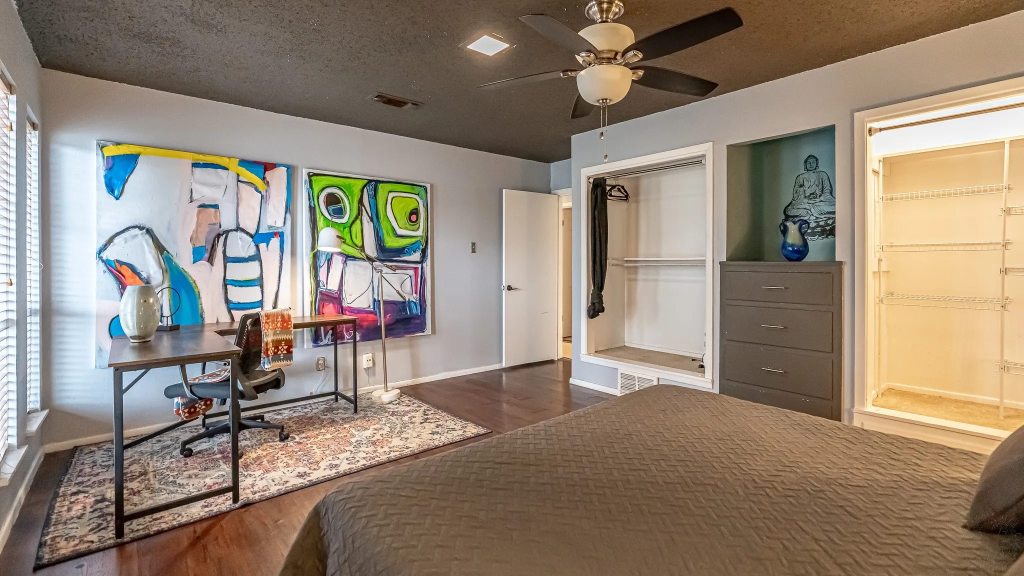 Bedroom with lots of Storage