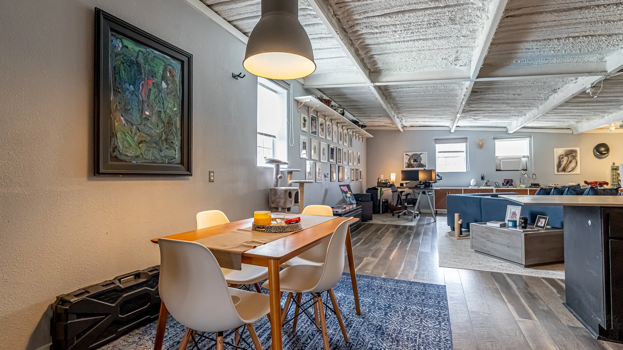 Dining area in the apartment