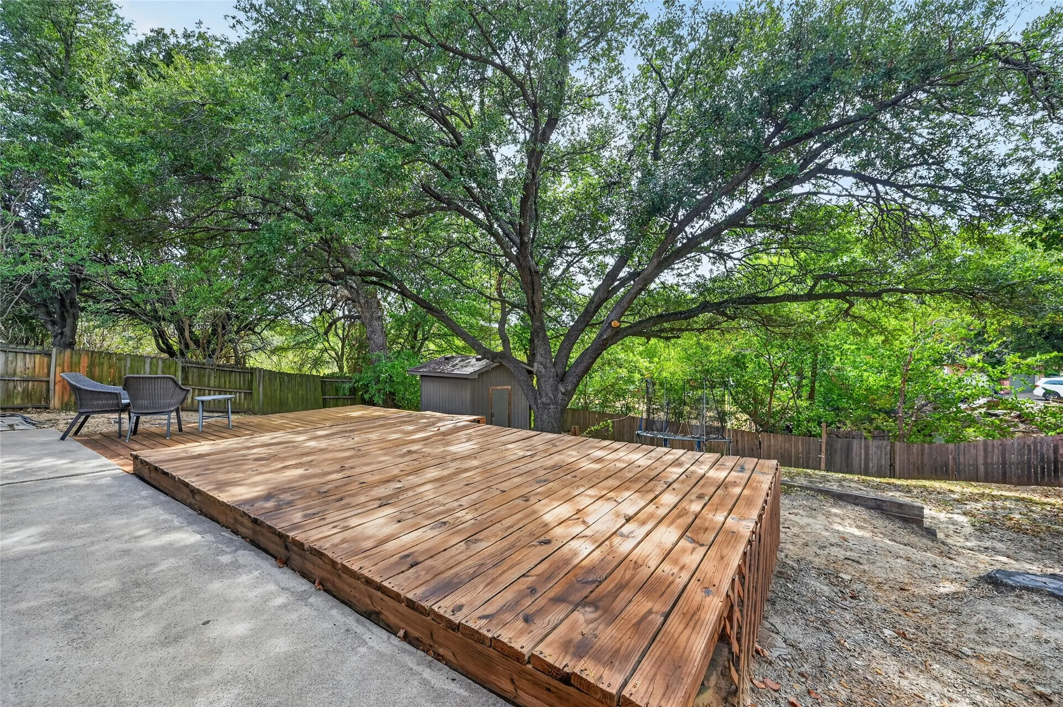 Single Family Residence For Sale in Tarrant County , 806 Creekside Drive, Euless, Texas 76040, 3 Bedroom, 2 Bathroom, 2 Garage spaces, 1,735 Sqft, built in 1984, mls#21387503, Real Estate Agent in Euless, Homes For Sale in Tarrant county, Homes For Sale in Euless, Realtor in Euless Texas, Real Estate Brokerage Independent Realty Texas, Luminita Cordes Realtor