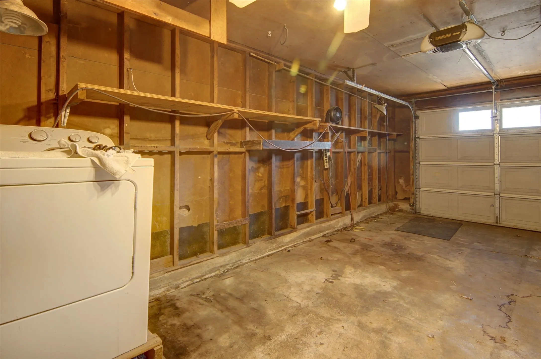 Single Family Residence For Sale in Dallas County , 2024 Blake Avenue, Dallas, Texas 75228, 3 Bedroom, 2 Bathroom, 1 Garage spaces, 1,484 Sqft, built in 1955, mls#21396158, Real Estate Agent in Dallas, Homes For Sale in Dallas county, Homes For Sale in Dallas, Realtor in Dallas Texas, Real Estate Brokerage Independent Realty Texas, Luminita Cordes Realtor
